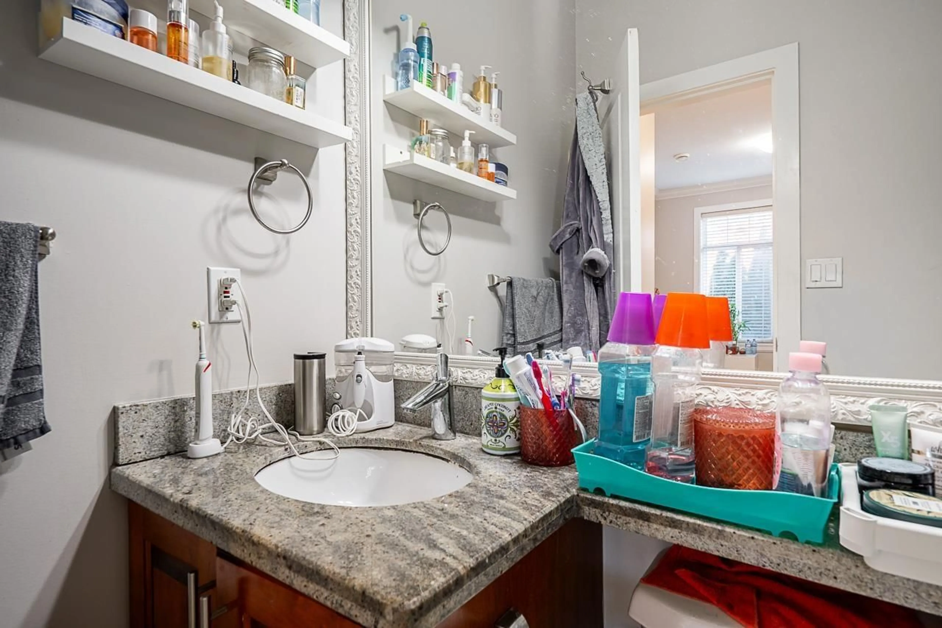 Standard bathroom, ceramic/tile floor for 15177 76 AVENUE, Surrey British Columbia V3S2H4