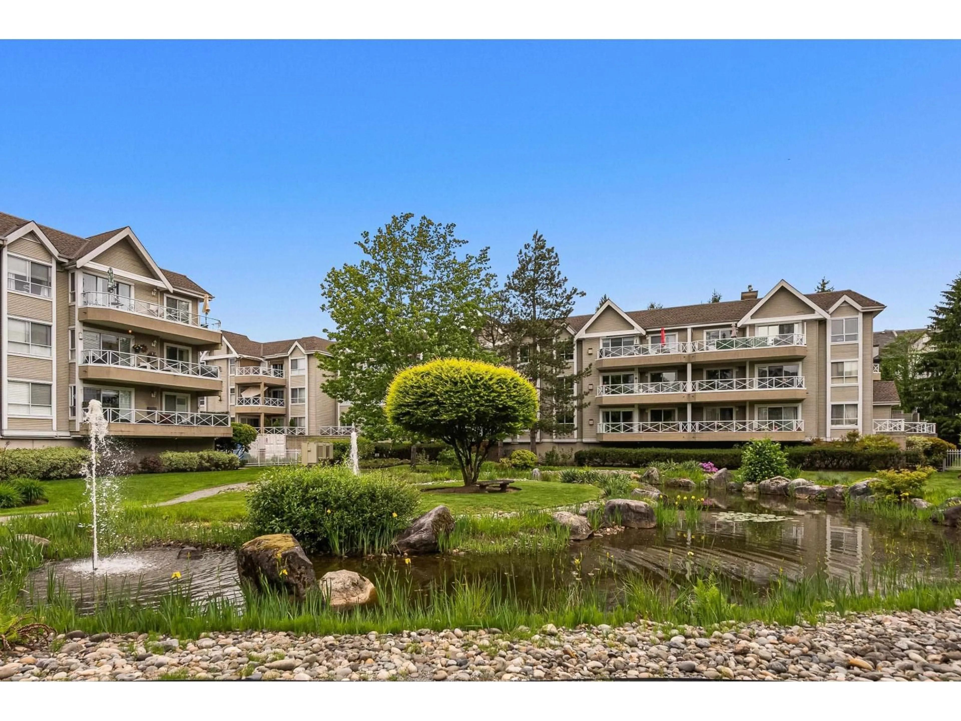 Unknown for 302 - 5556 201A STREET, Langley British Columbia V3A8K5