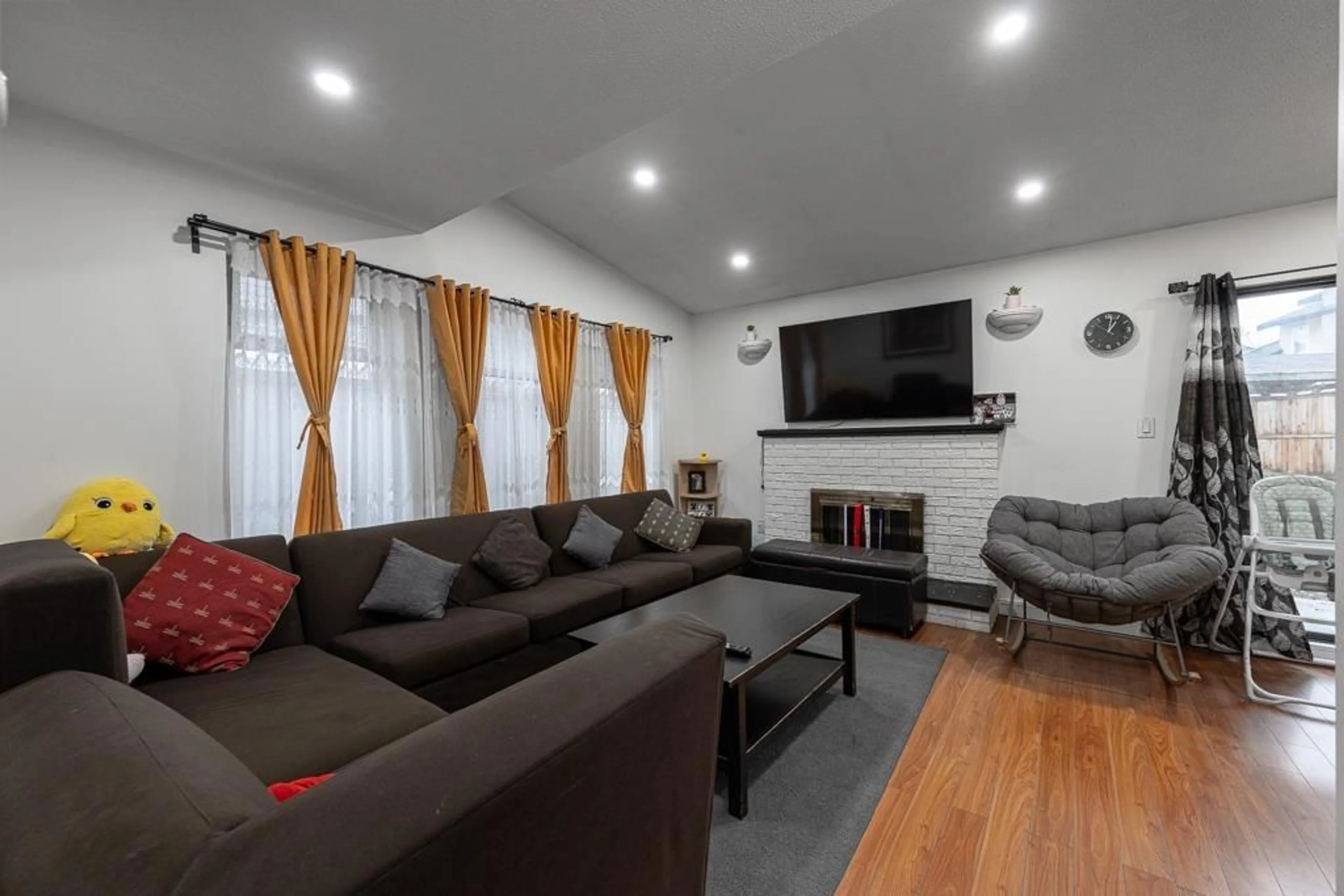 Unknown for 7366 128A STREET, Surrey British Columbia V3W7G9