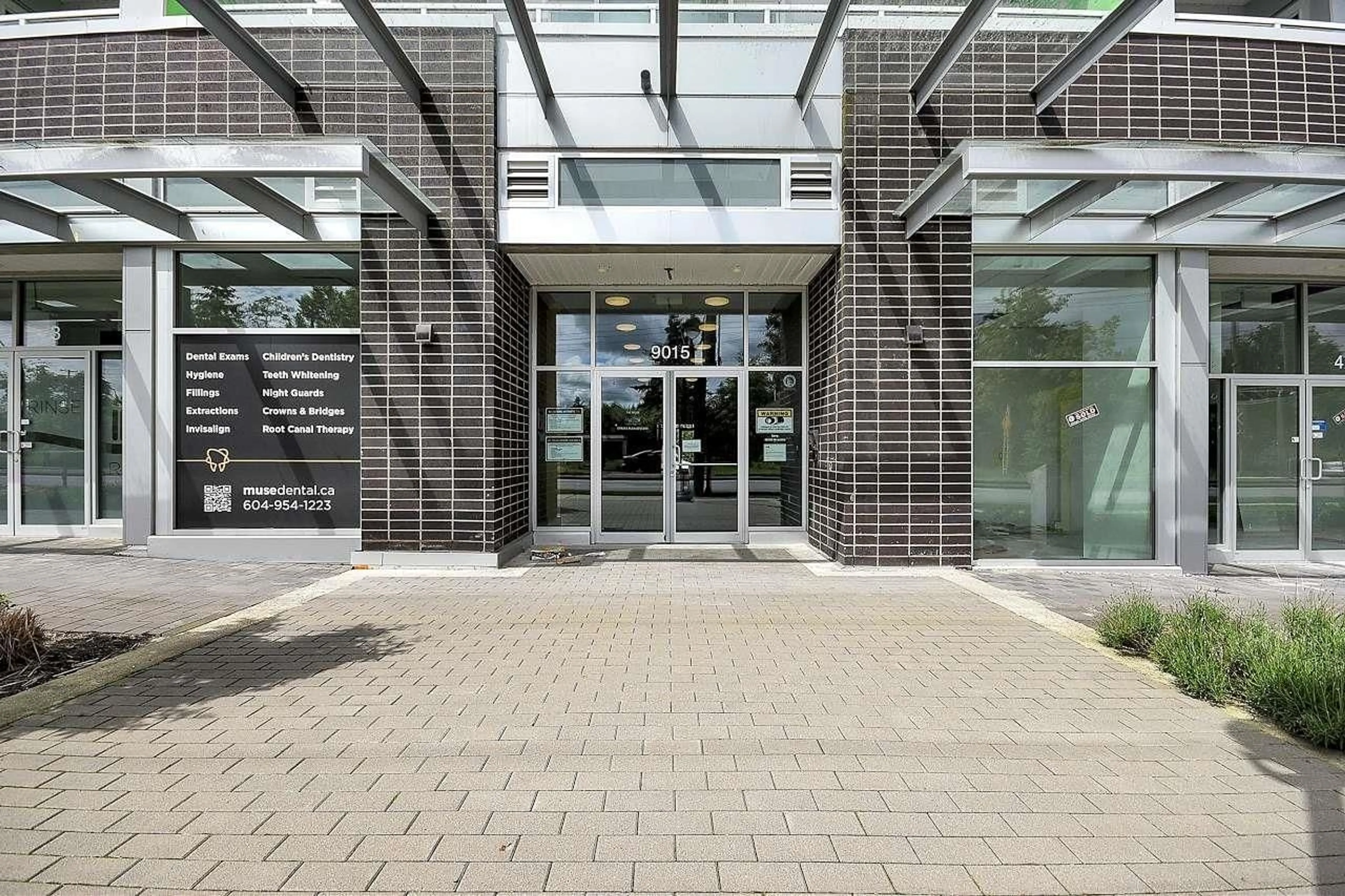 Indoor foyer for 404 - 9015 120 STREET, Delta British Columbia V4C0E3