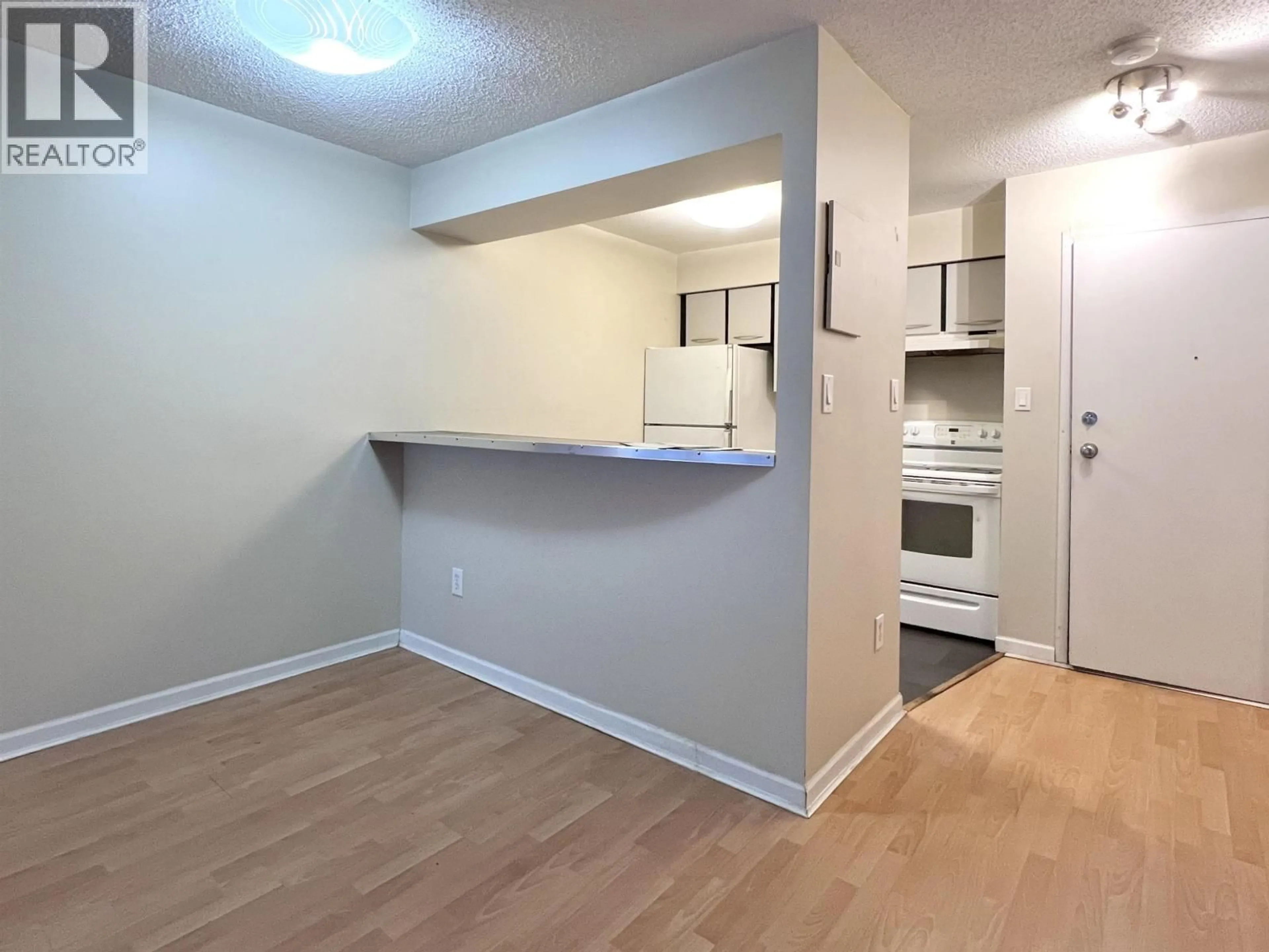 A pic of a room for 208 - 1955 WOODWAY PLACE, Burnaby British Columbia V5B4S5