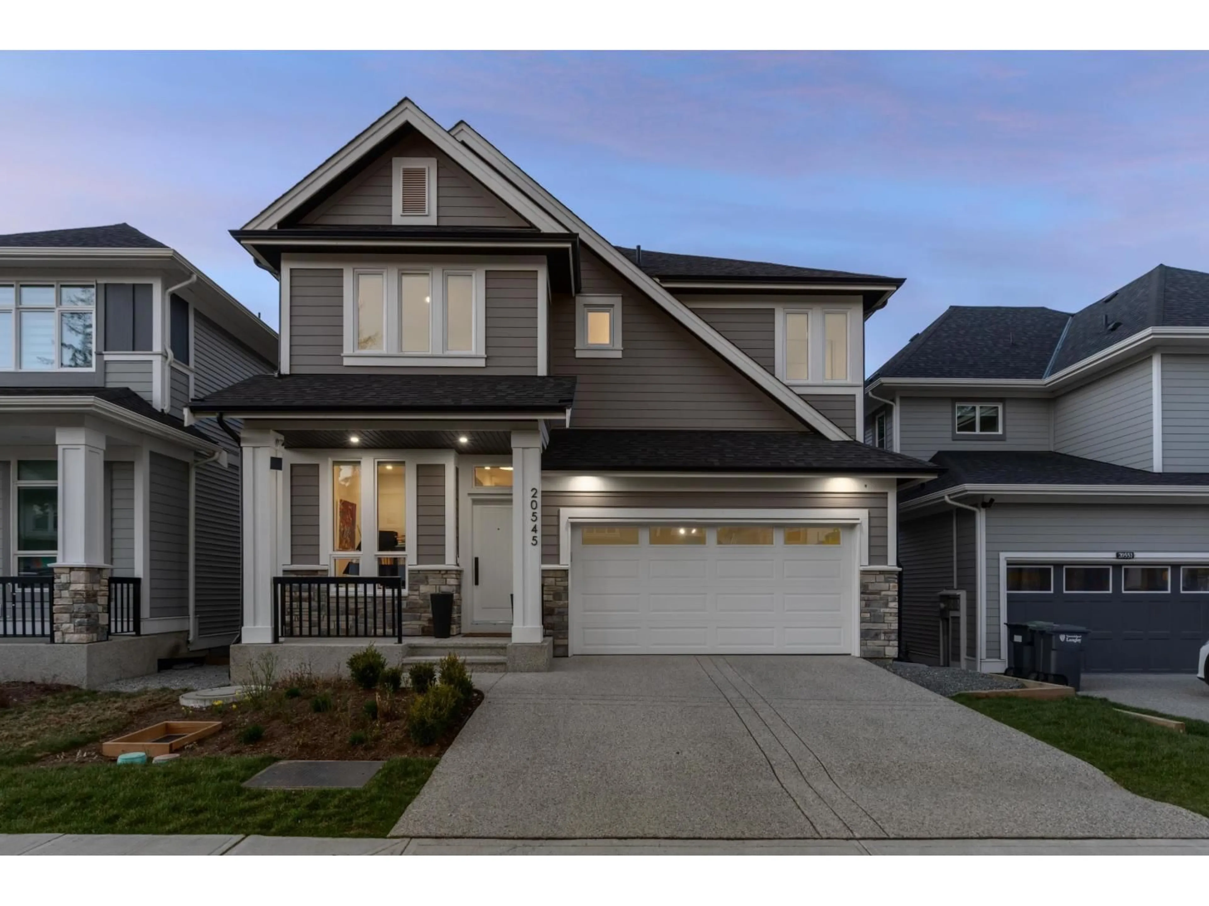 Home with vinyl exterior material, street for 20545 77A AVENUE, Langley British Columbia V2Y1X3