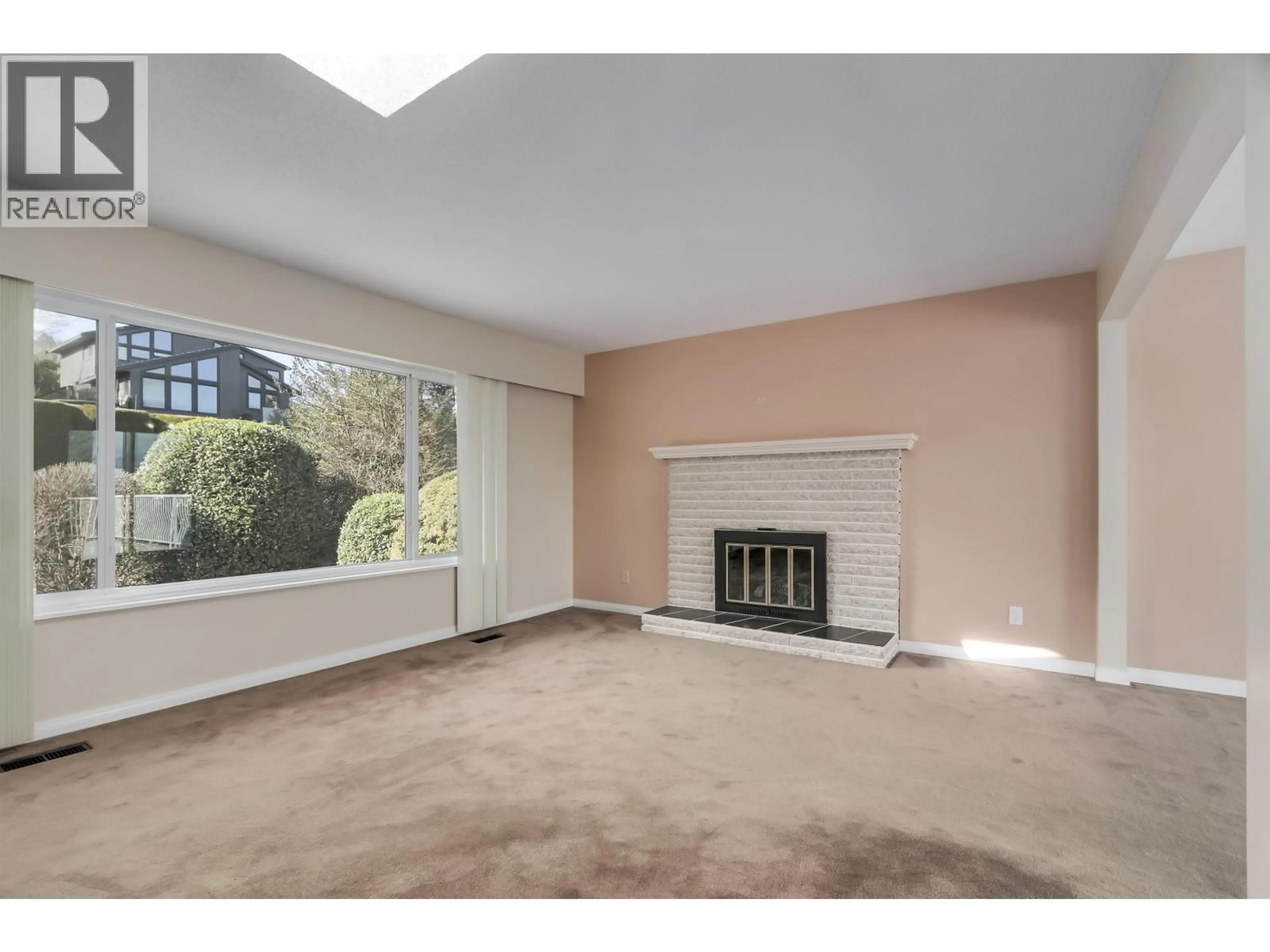 A pic of a room for 1011 PALMDALE STREET, Coquitlam British Columbia V3C3R3