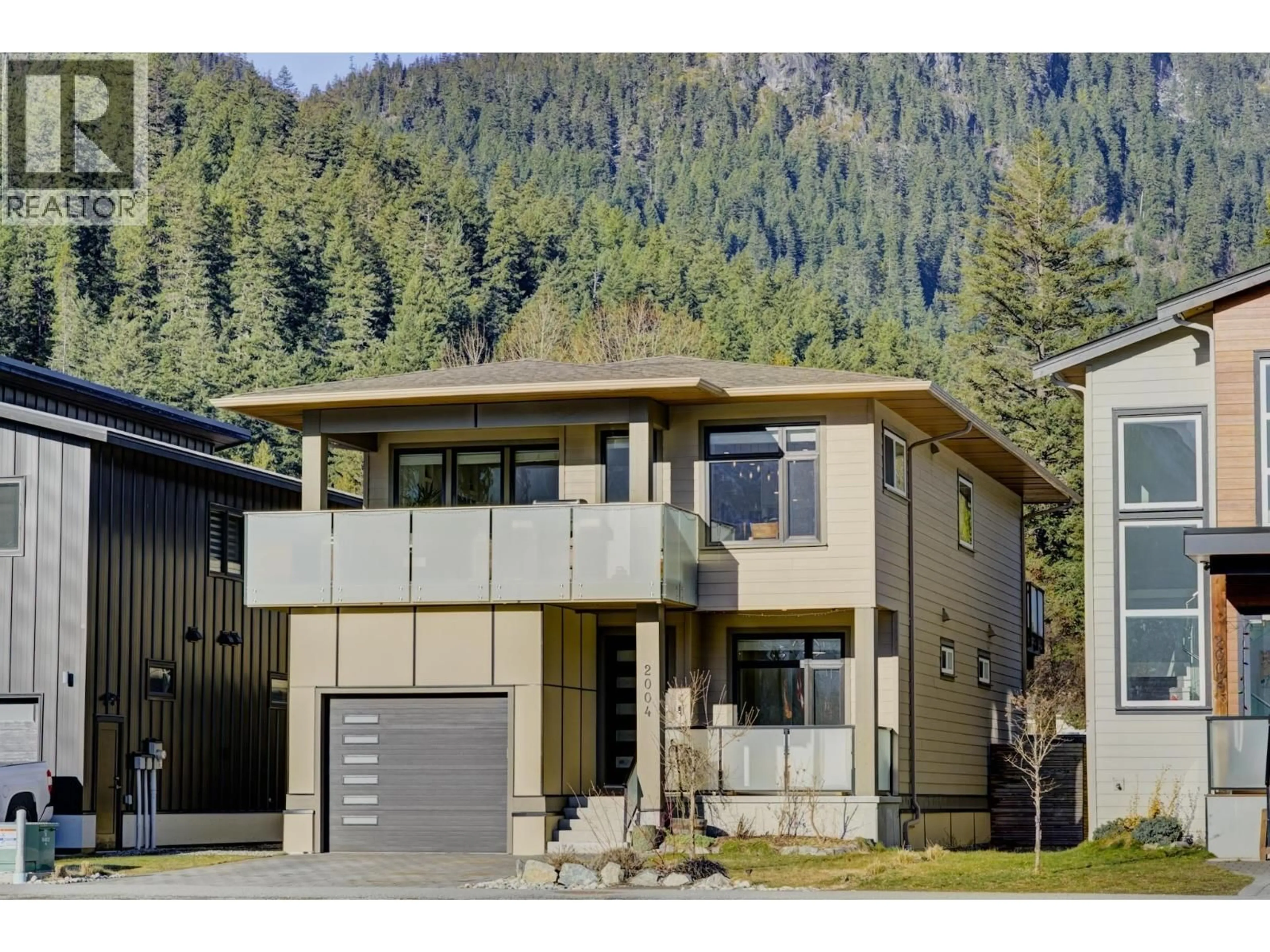 Home with vinyl exterior material, mountain view for 2004 TIYATA BOULEVARD, Pemberton British Columbia V0N2L0