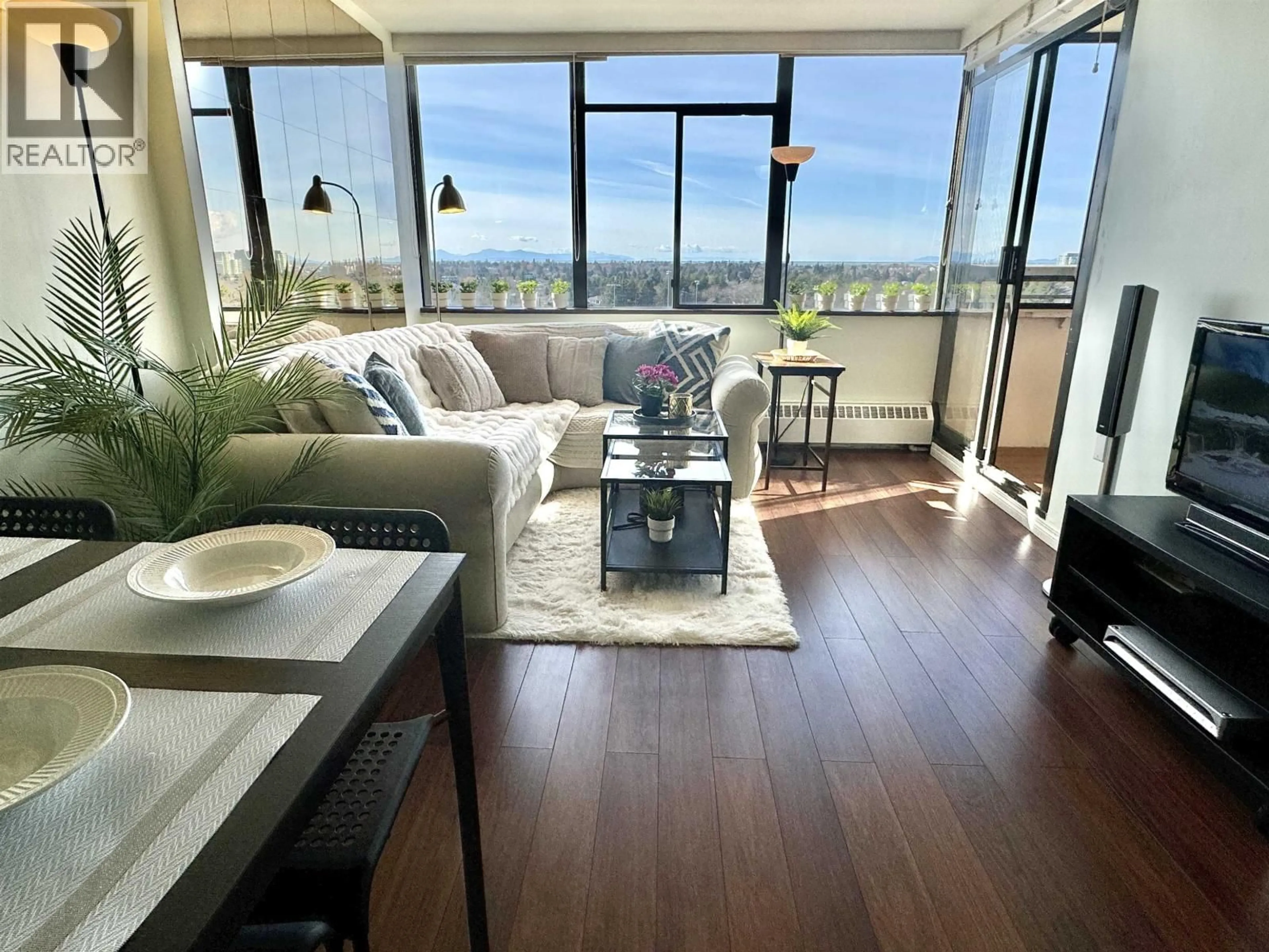 Living room with furniture, unknown for 1408 - 6651 MINORU BOULEVARD, Richmond British Columbia V6Y1Z2