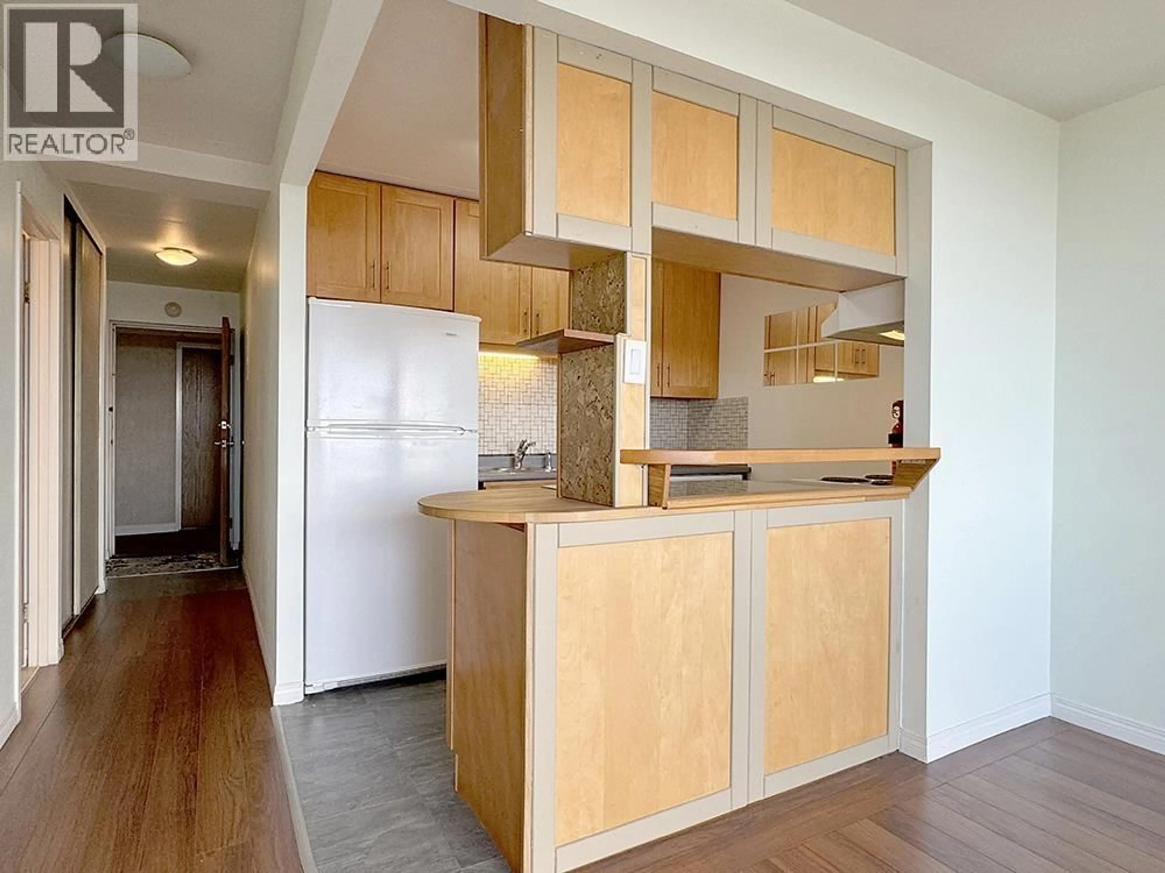 Standard kitchen, wood/laminate floor for 1408 - 6651 MINORU BOULEVARD, Richmond British Columbia V6Y1Z2