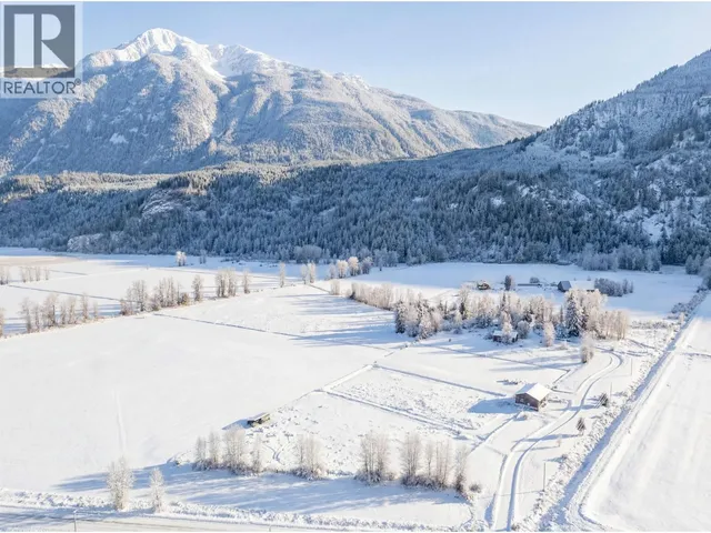 9115 PEMBERTON MEADOWS ROAD, Pemberton 4