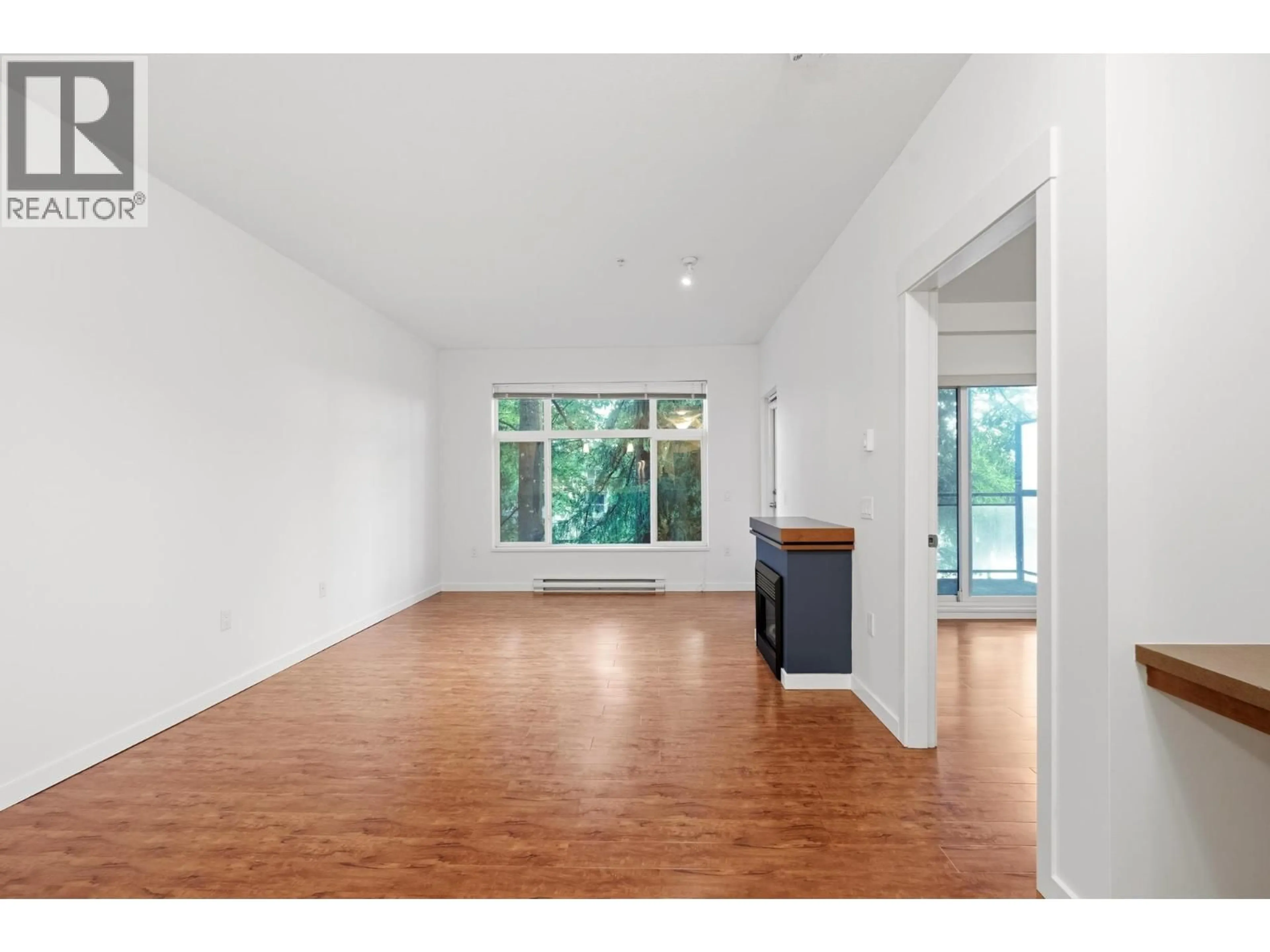 A pic of a room for 309 - 11950 HARRIS ROAD, Pitt Meadows British Columbia V3Y0B7