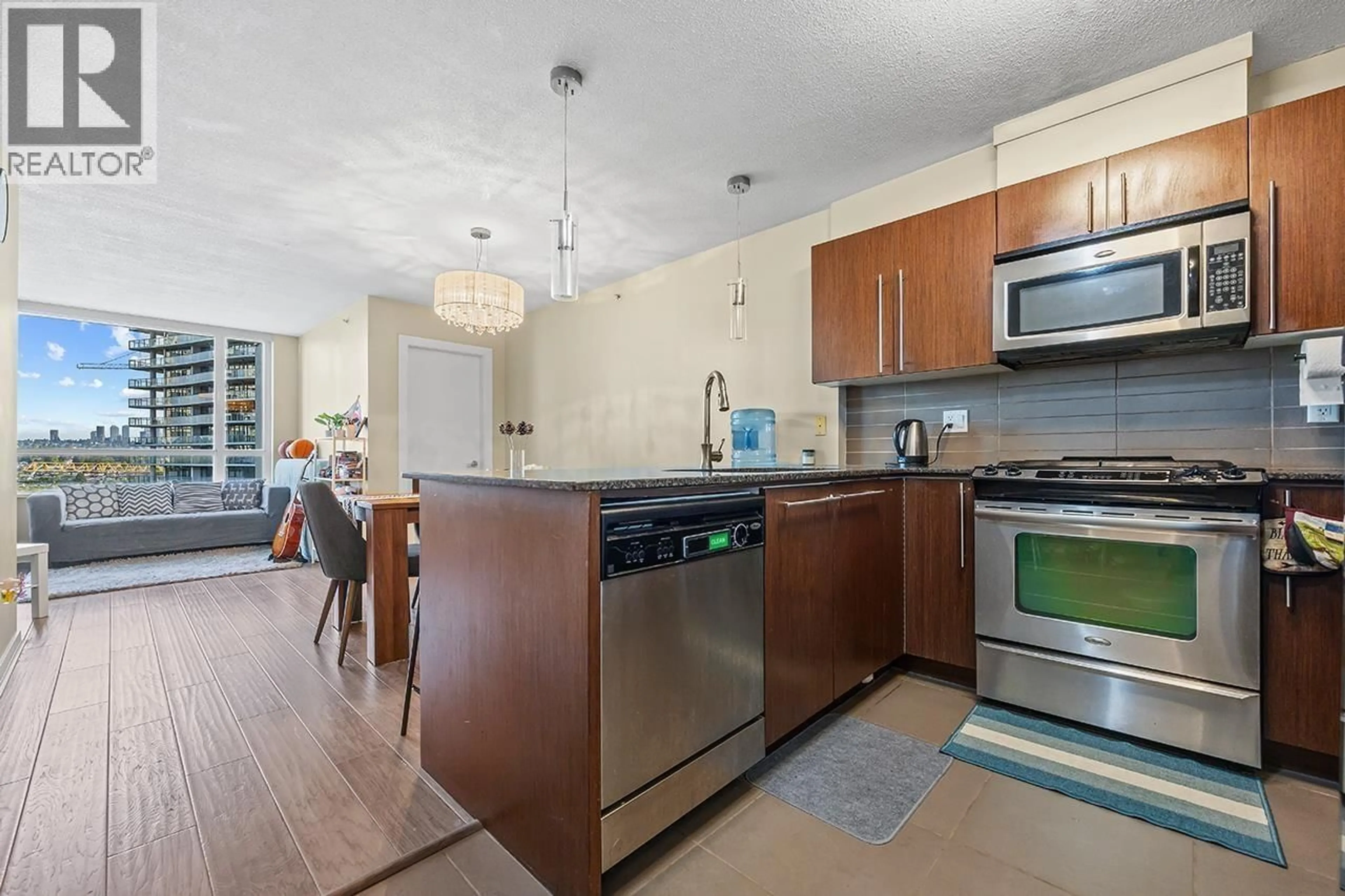 Open concept kitchen, unknown for 308 - 4888 BRENTWOOD DRIVE, Burnaby British Columbia V5C0C6