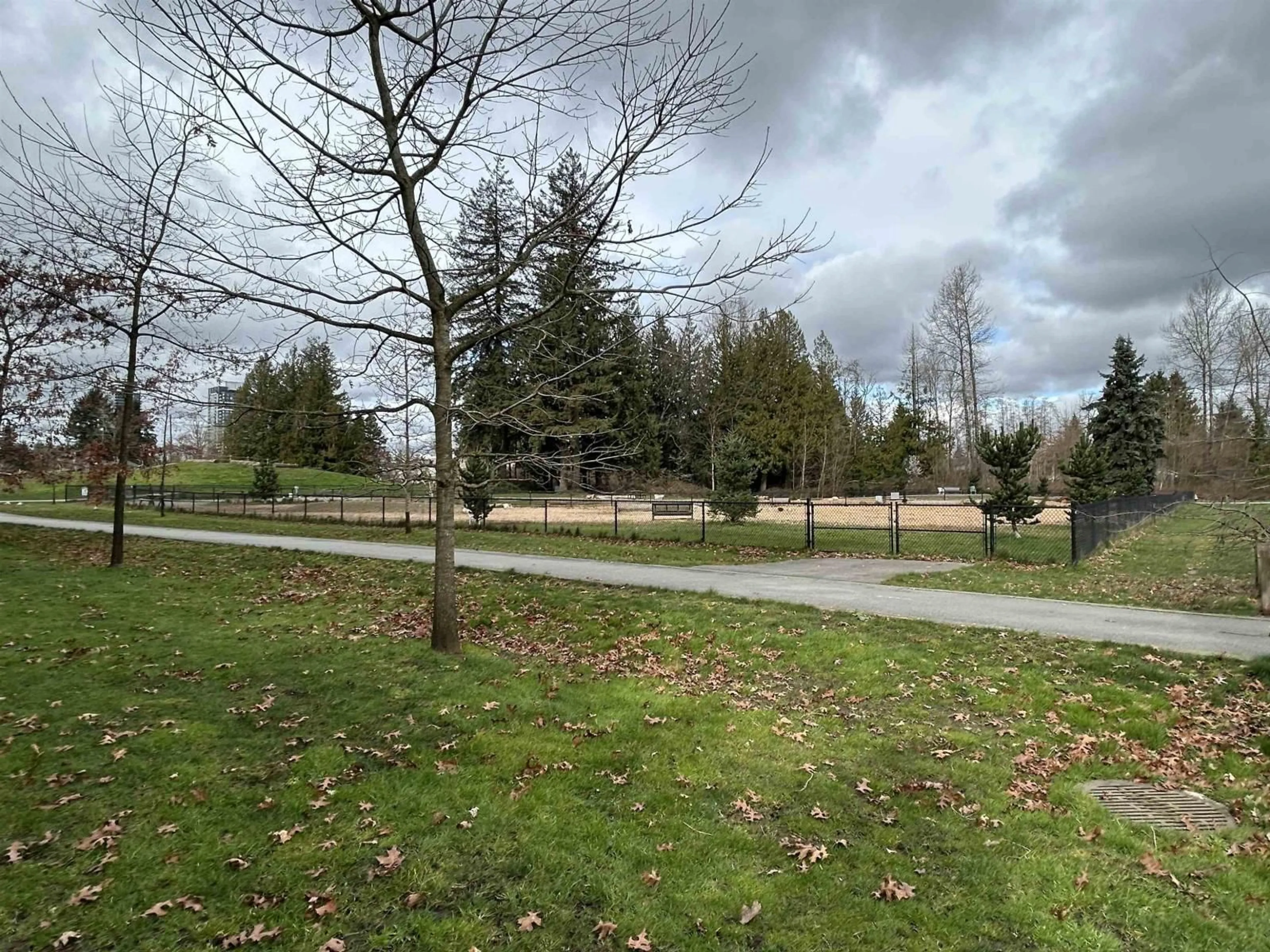 Unknown for 512 - 10603 140 STREET, Surrey British Columbia V3T0M8