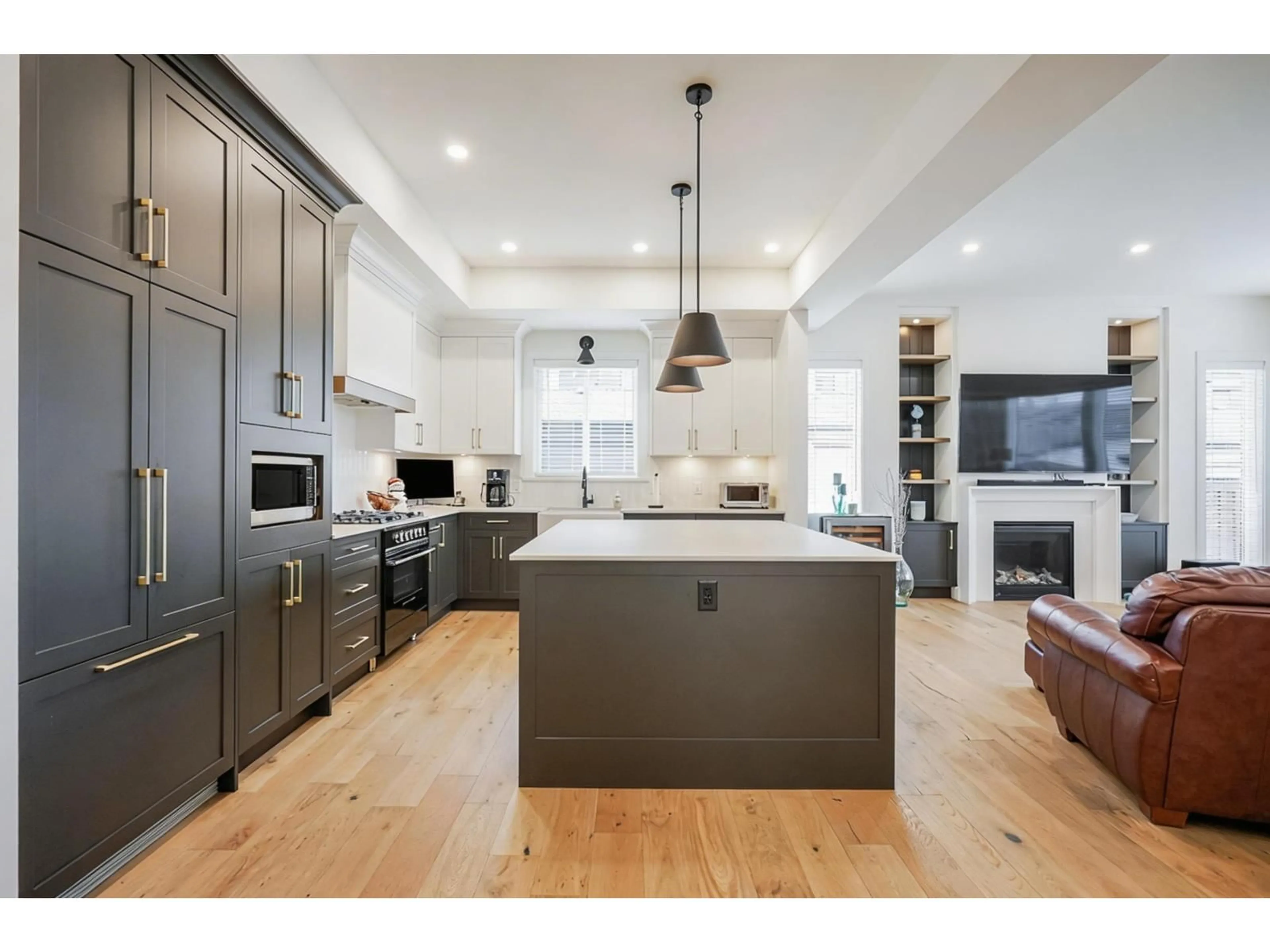 Open concept kitchen, unknown for 19623 76A AVENUE, Langley British Columbia V2Y3V3