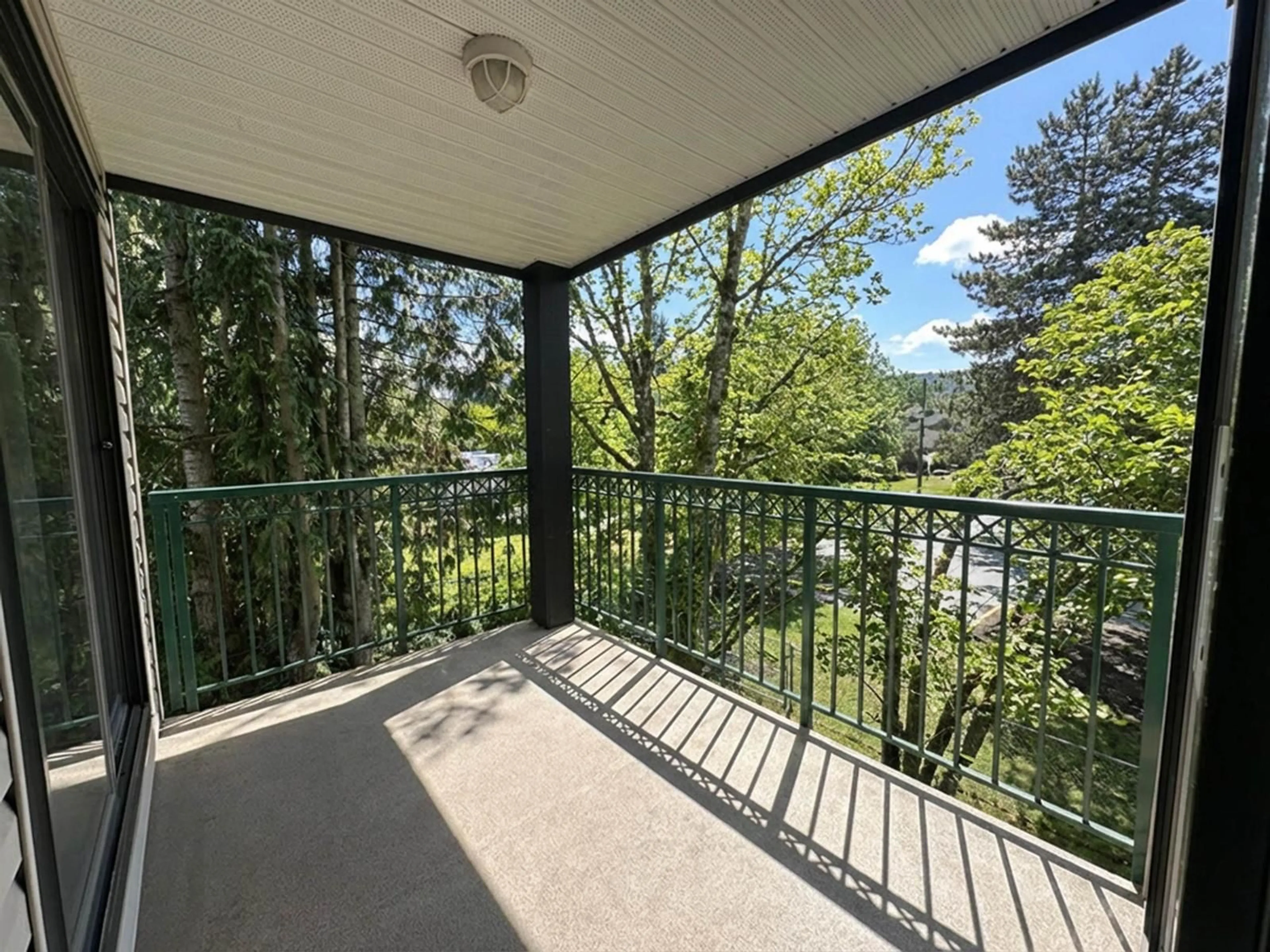 Balcony in the apartment, water/lake/river/ocean view for 217 - 20454 53 AVENUE, Langley British Columbia V3A7S1