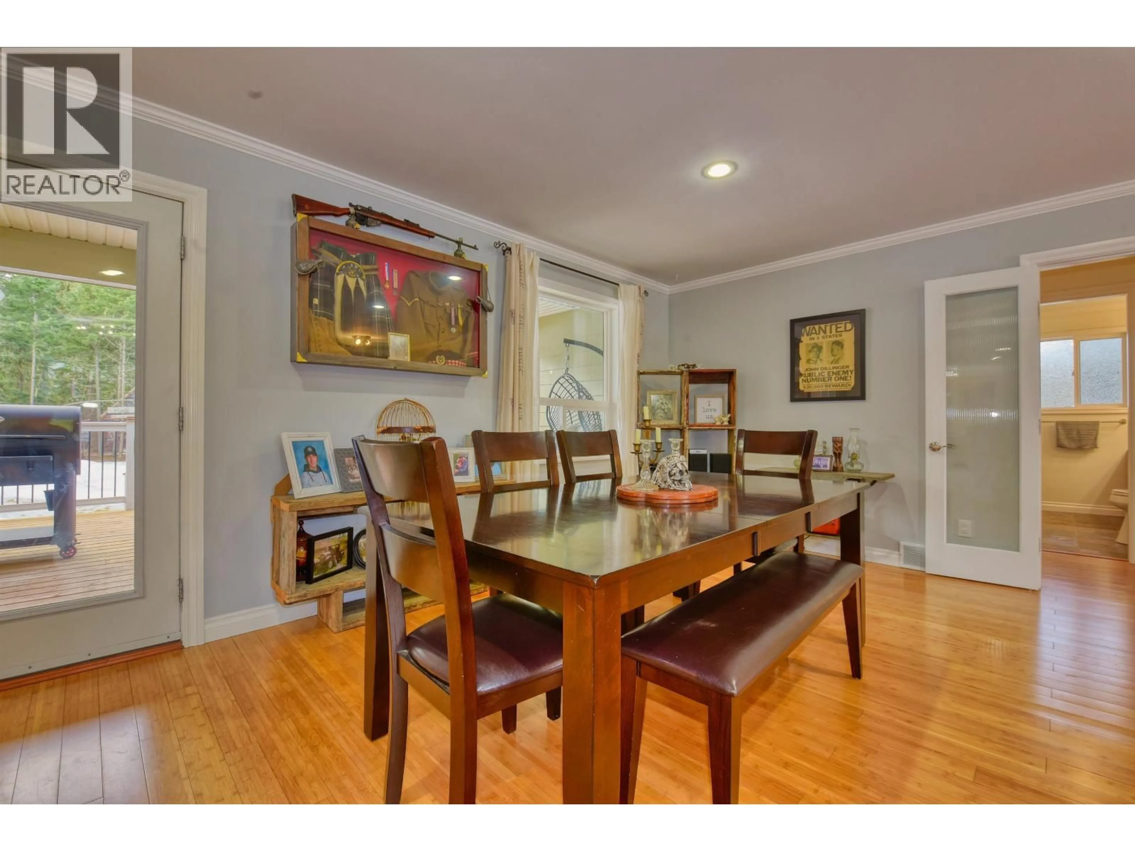 Dining room, wood/laminate floor for 2031 MCPHERSON WYND, Williams Lake British Columbia V2G4V7