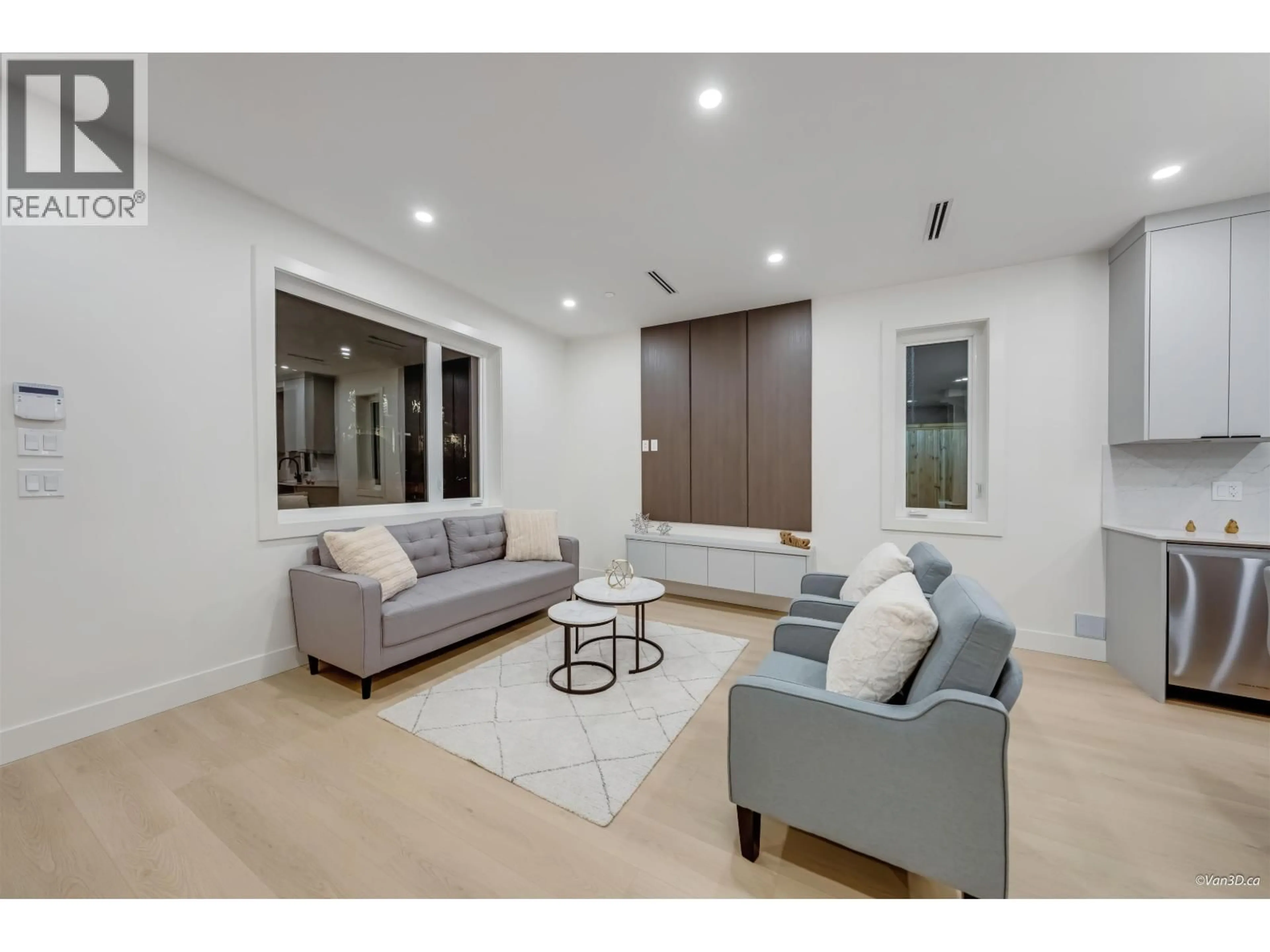 Living room with furniture, unknown for 2 - 6730 HEATHER STREET, Vancouver British Columbia V6P3P4