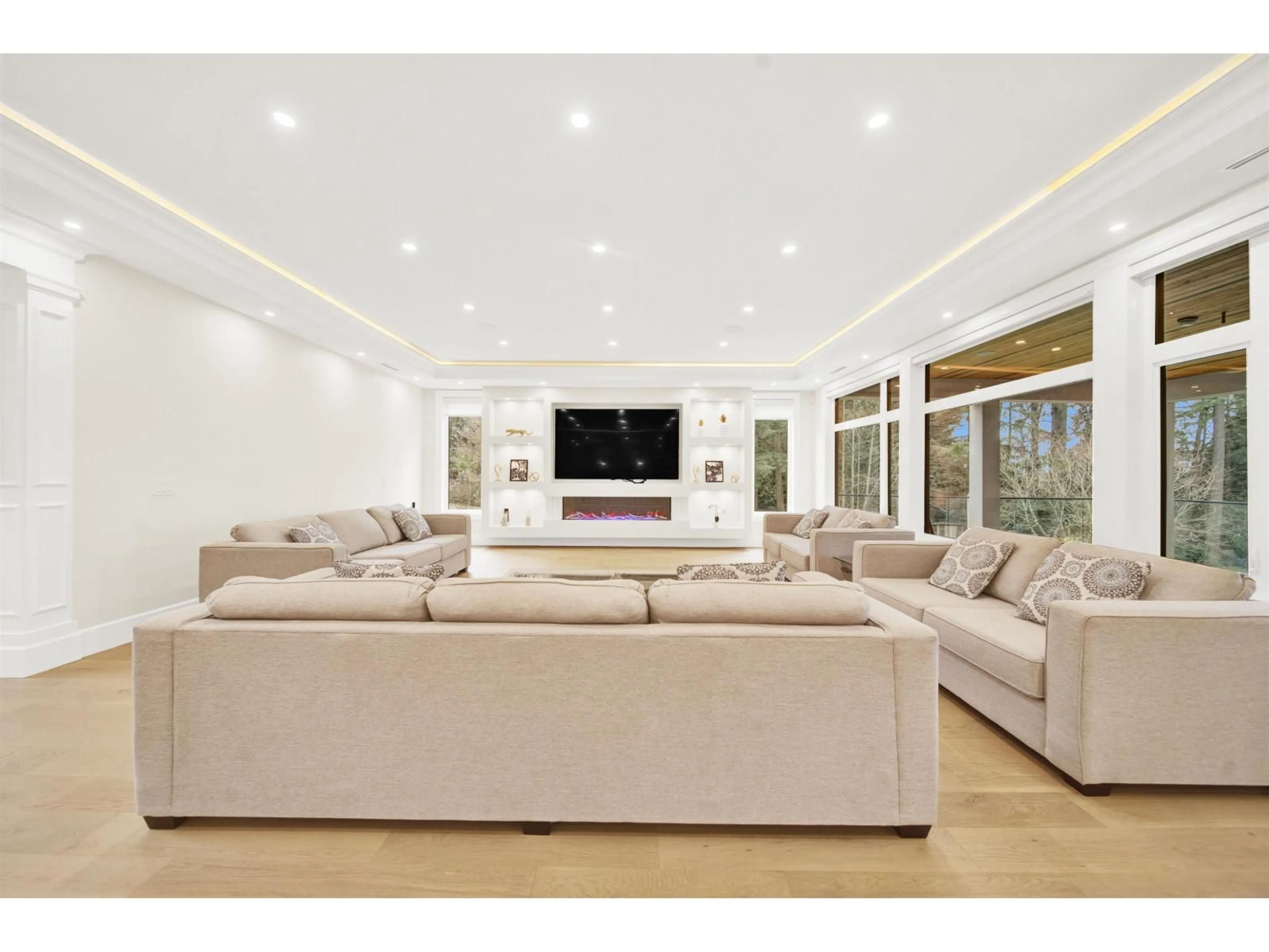 Home theater for 16285 28 AVENUE, Surrey British Columbia V3Z0E4