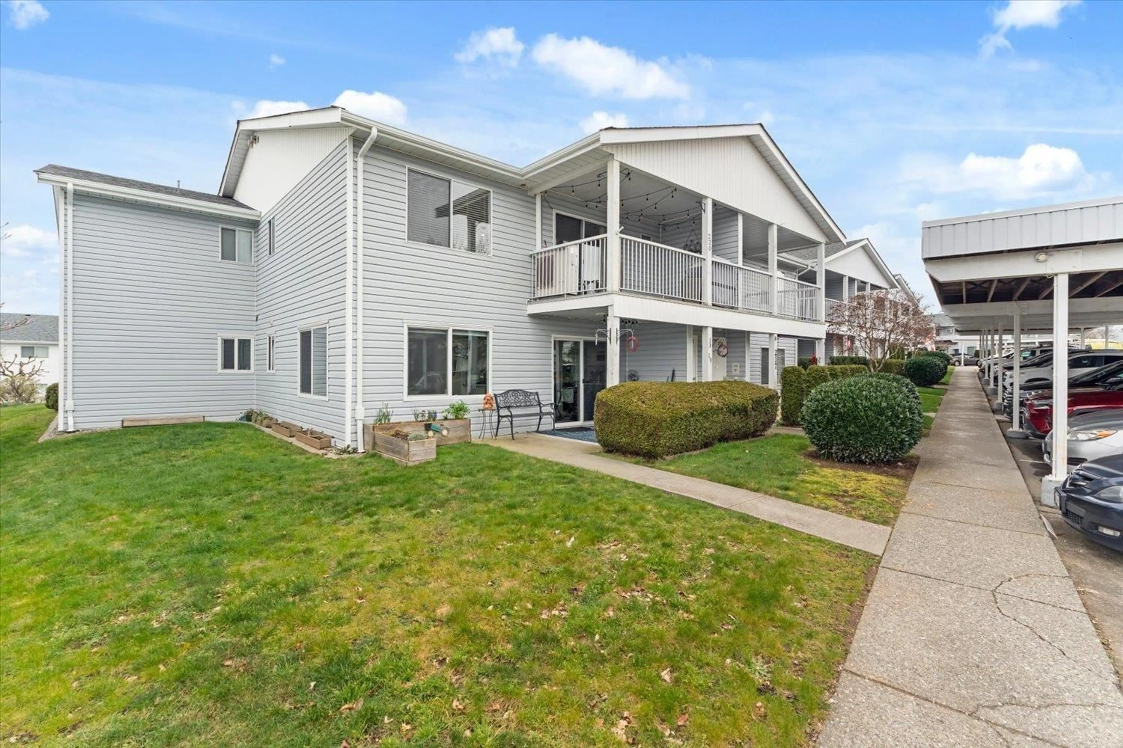 Patio, water/lake/river/ocean view for 220 - 32691 GARIBALDI DRIVE, Abbotsford British Columbia V2T5T7