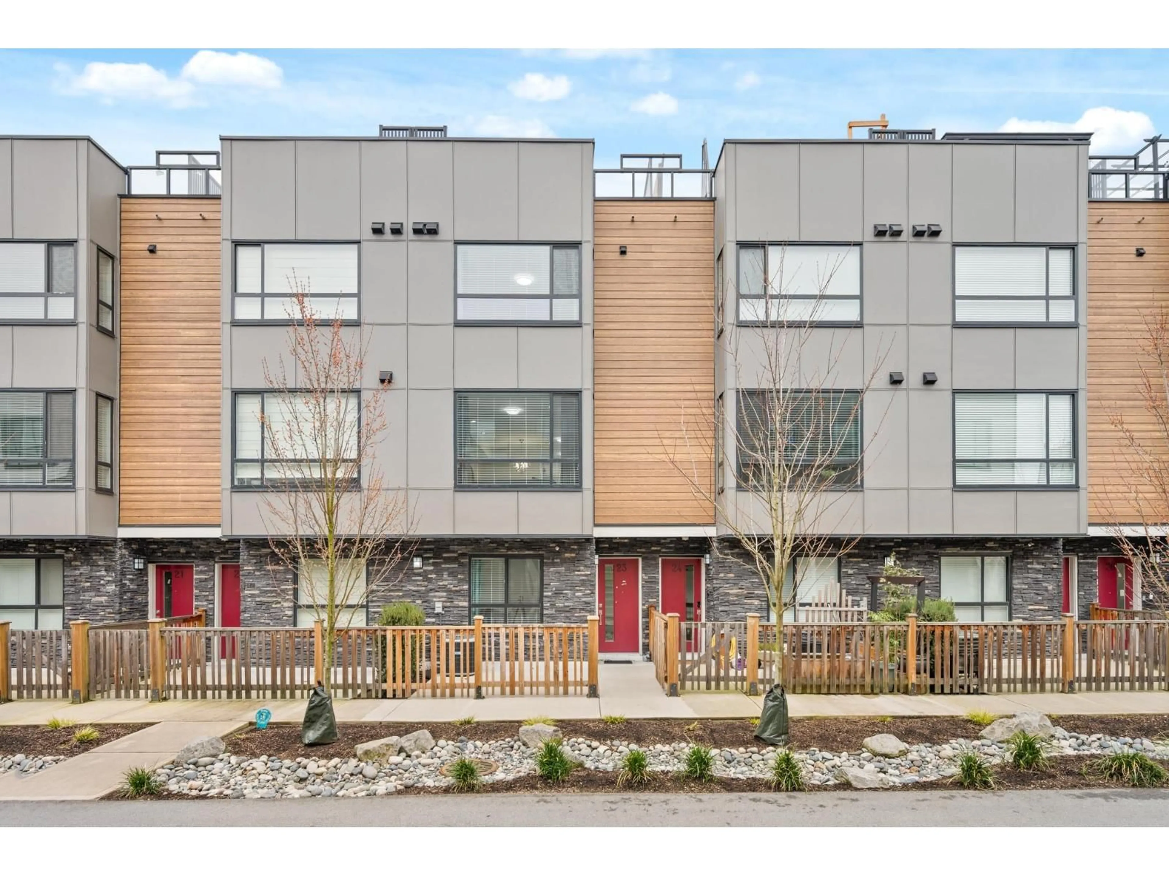 Unknown for 23 - 19631 55A AVENUE, Langley British Columbia V3A0L5