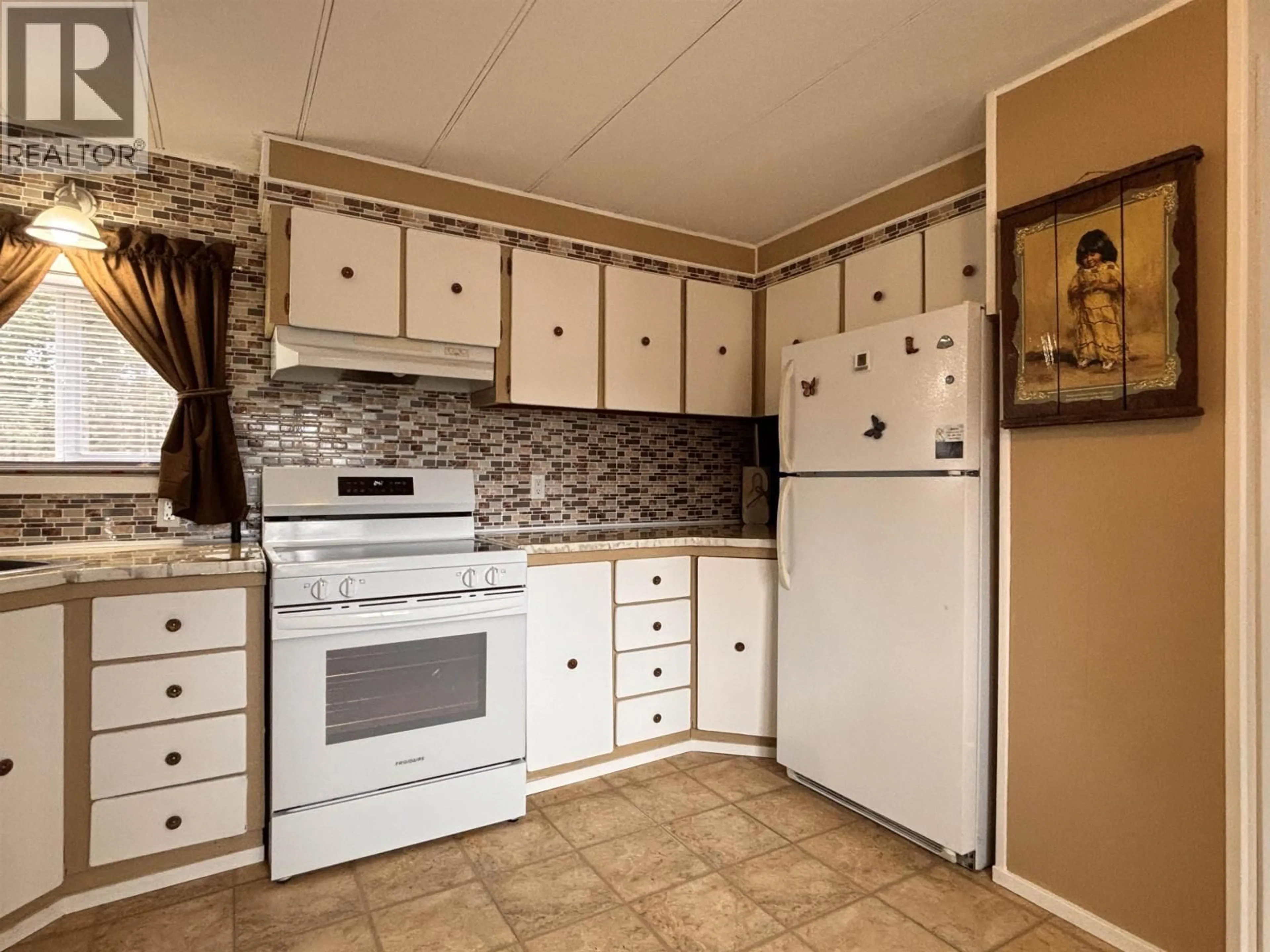 Standard kitchen, unknown for 5390 PARK DRIVE, 103 Mile House British Columbia V0K2E1
