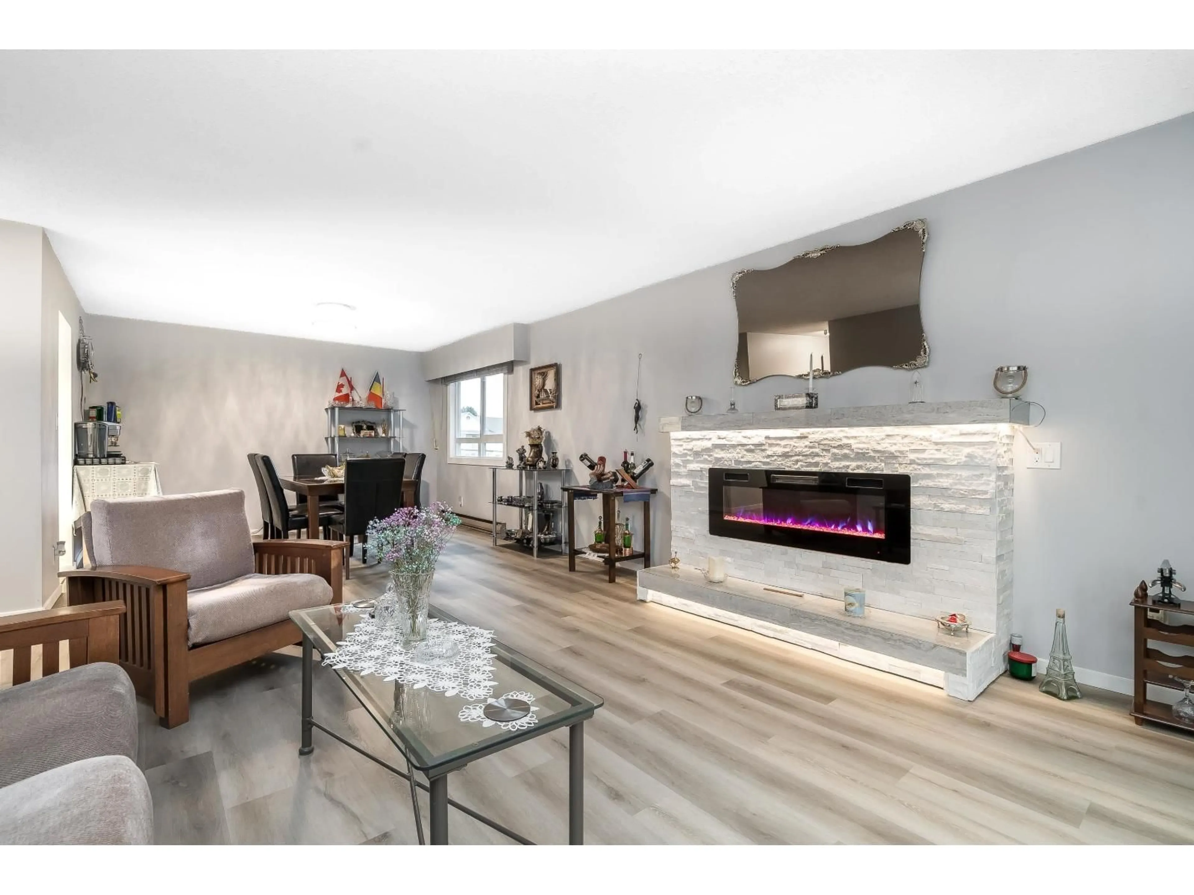 Living room with furniture, unknown for 203 - 32040 PEARDONVILLE ROAD, Abbotsford British Columbia V2T6N8