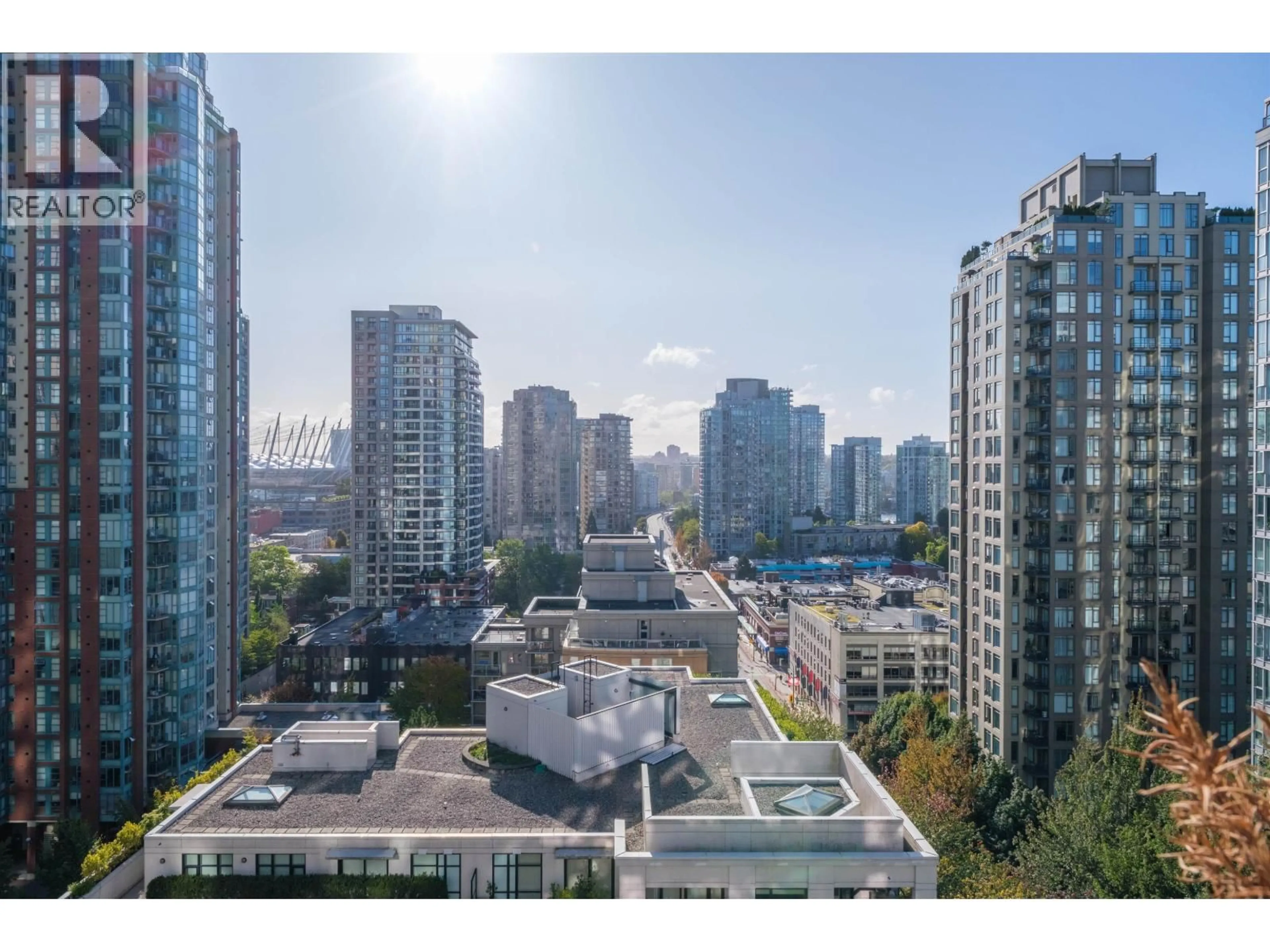 A pic from outside/outdoor area/front of a property/back of a property/a pic from drone, city buildings view from balcony for 1507 - 989 RICHARDS STREET, Vancouver British Columbia V6B6R6