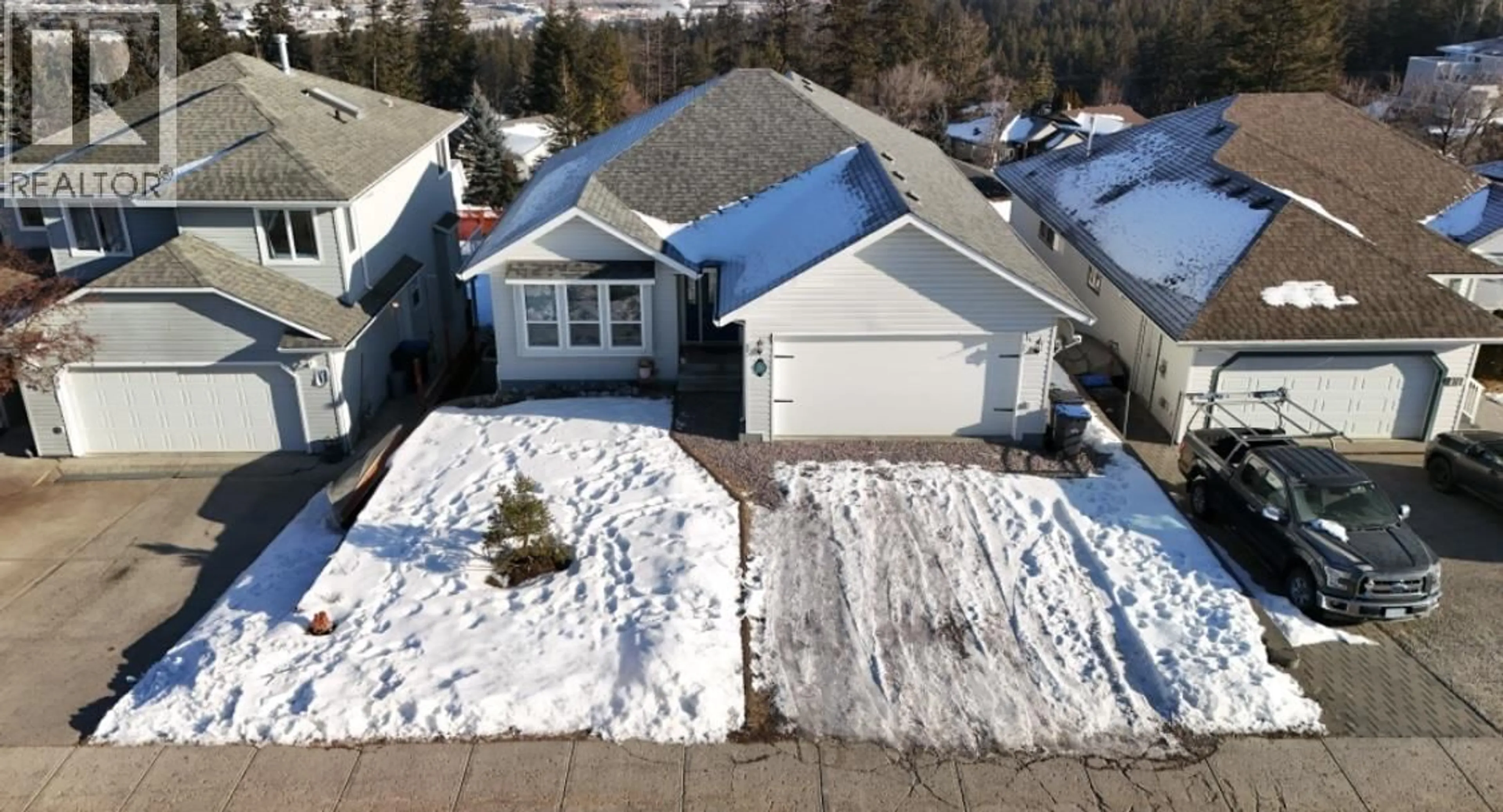 A pic from outside/outdoor area/front of a property/back of a property/a pic from drone, street for 86 EAGLE CRESCENT, Williams Lake British Columbia V2G5K2