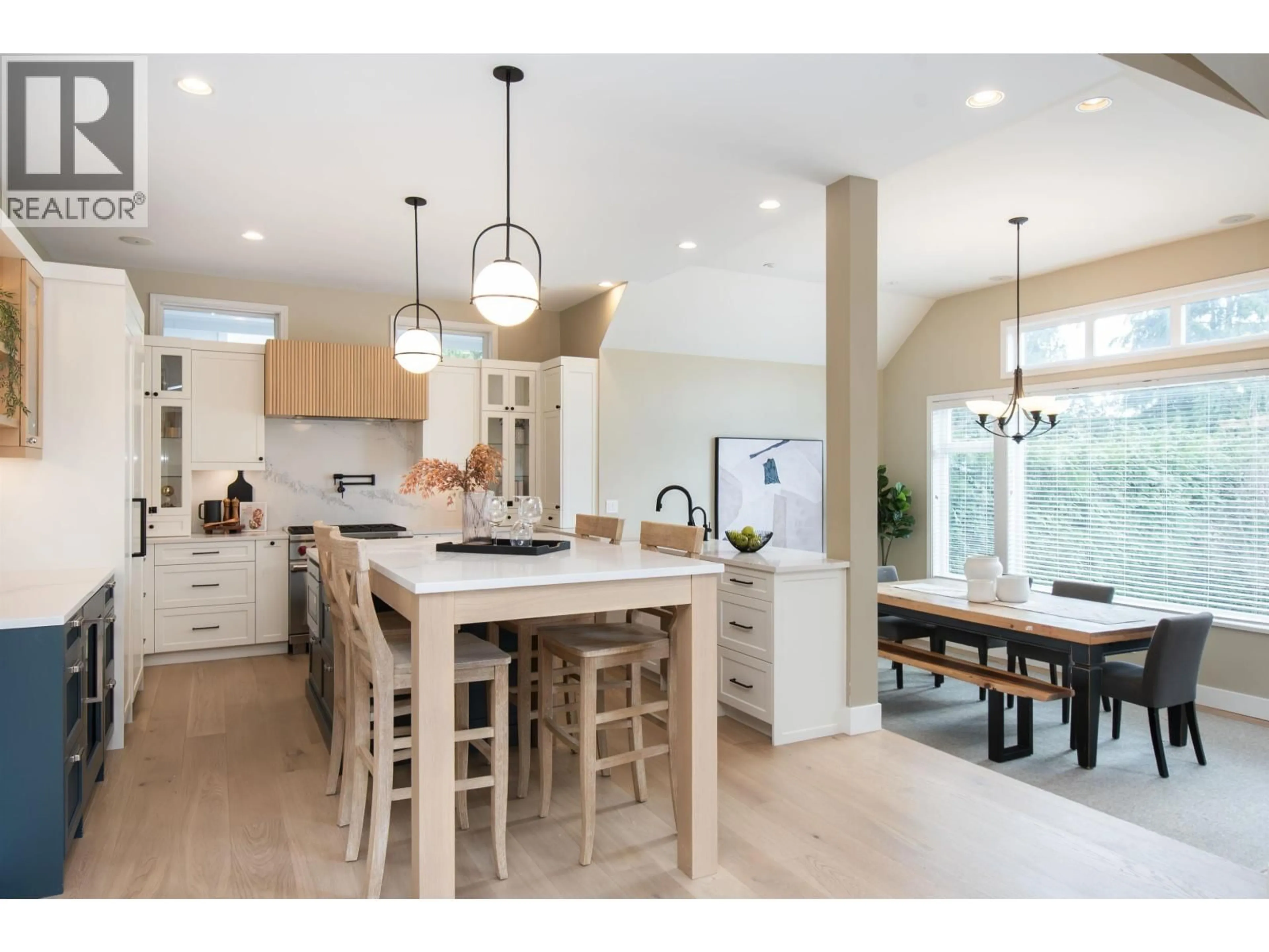 Open concept kitchen, unknown for 1265 BRANTWOOD ROAD, North Vancouver British Columbia V7R1G6