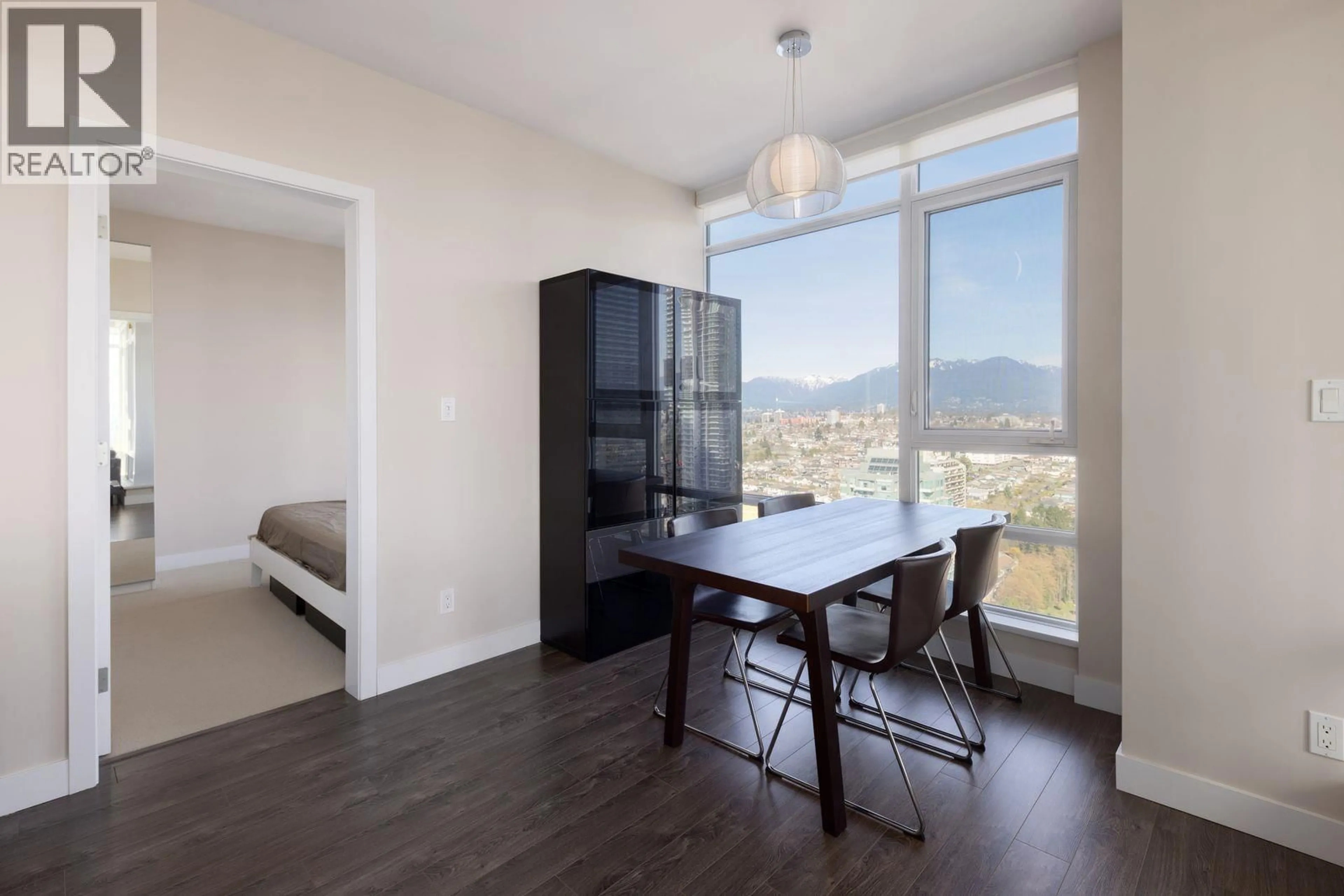 A pic of a room for 3204 - 2008 ROSSER AVENUE, Burnaby British Columbia V5C0H8