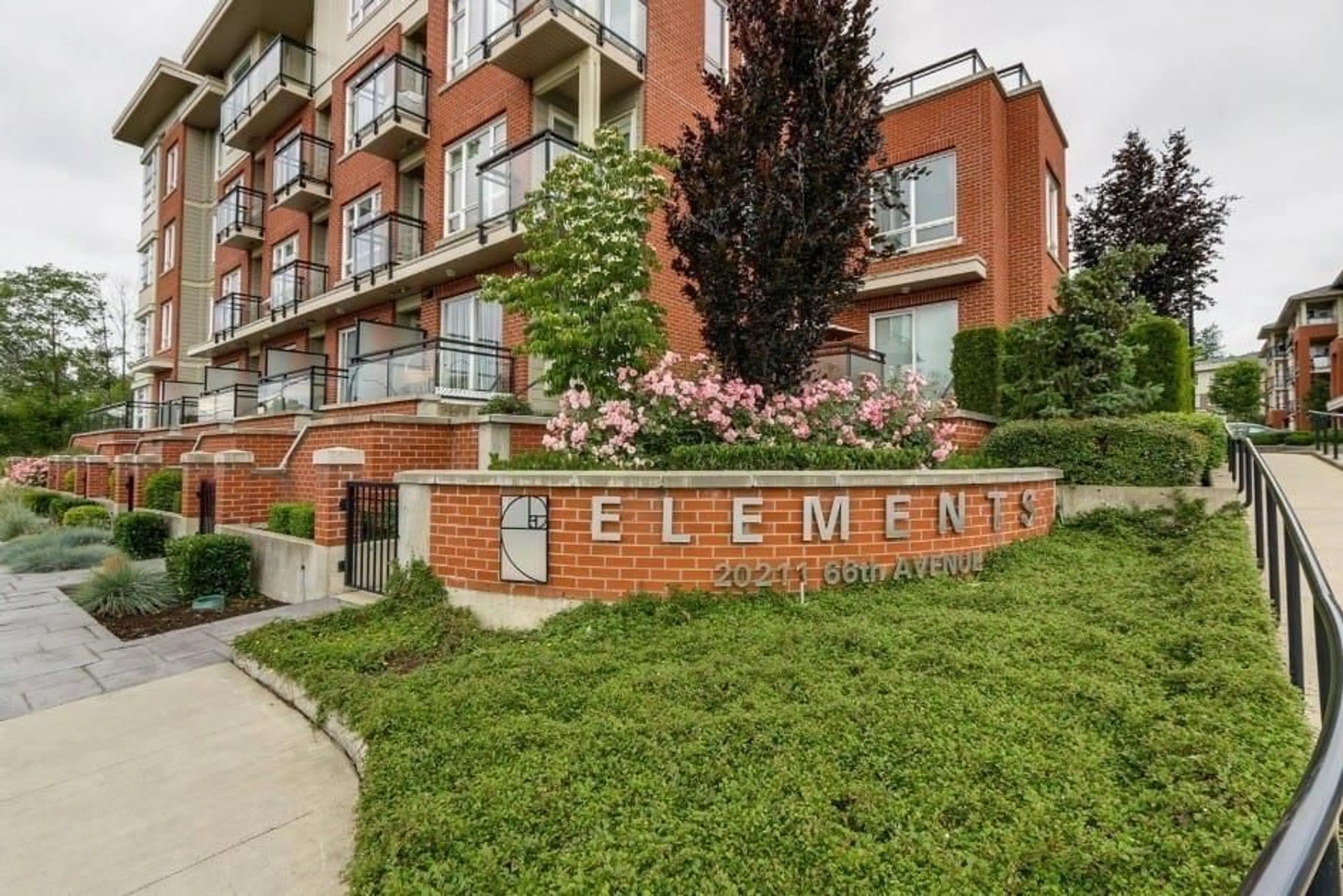 Unknown for D211 - 20211 66 AVENUE, Langley British Columbia V2Y0L4