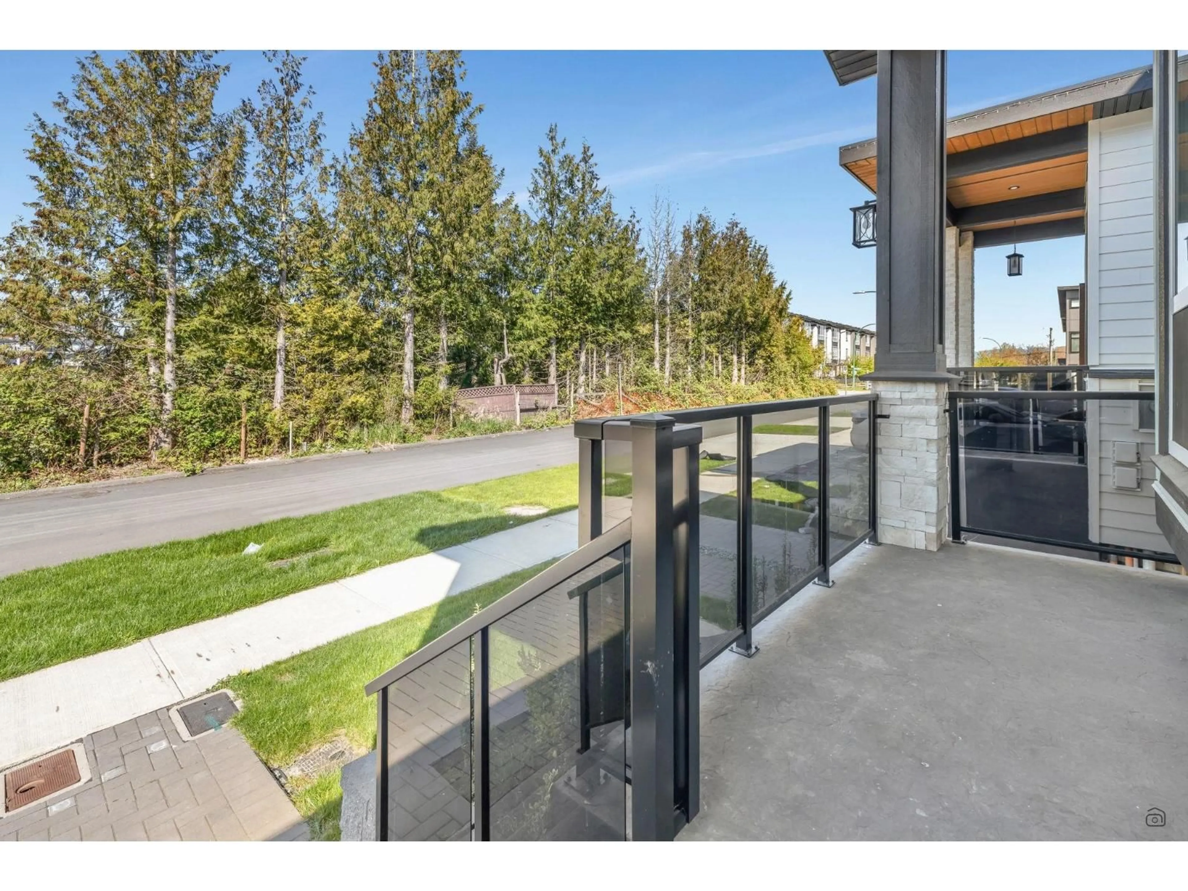 Patio, mountain view for 7118 FISHER DRIVE, Surrey British Columbia V4N1N2