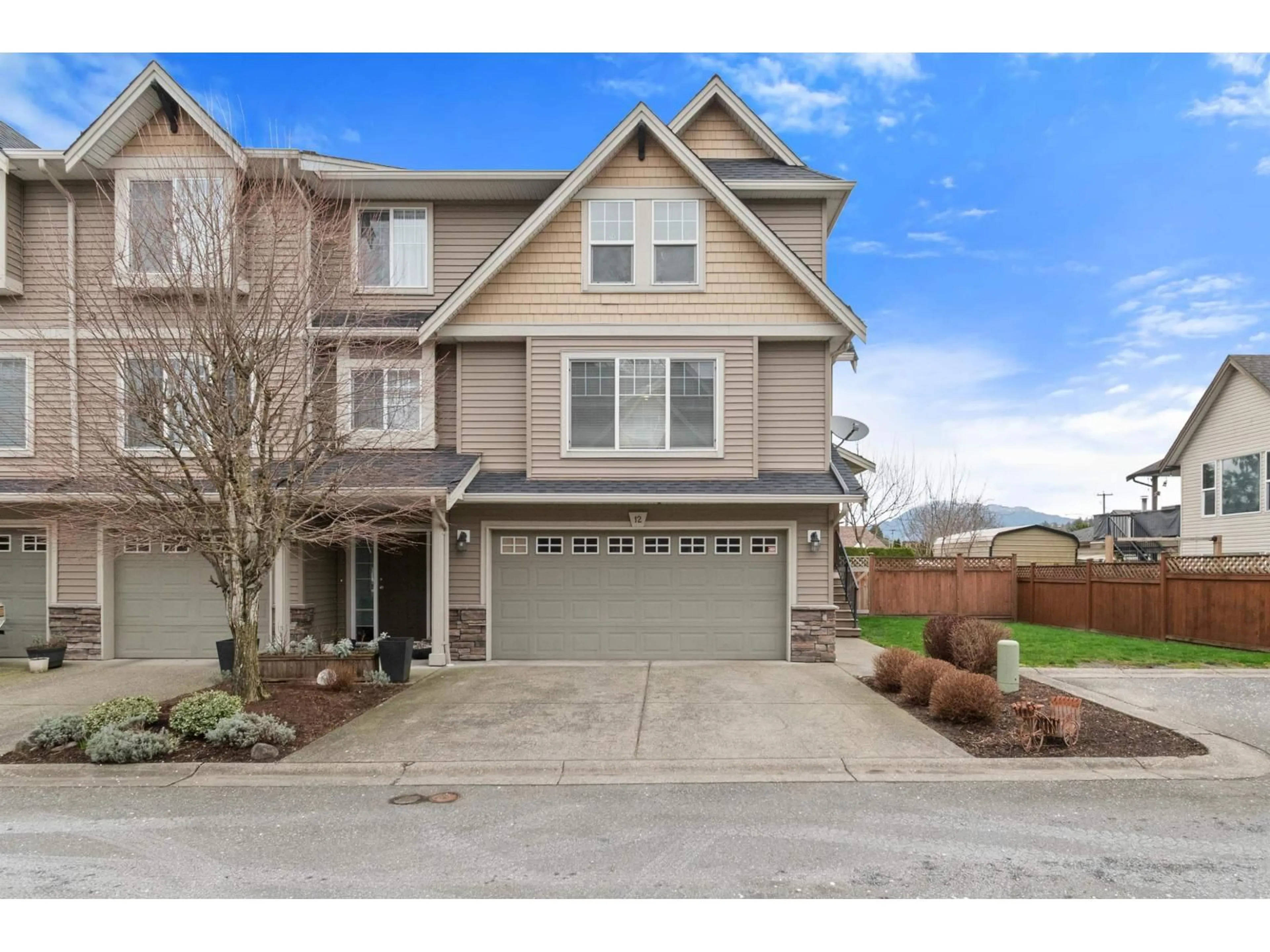 Unknown for 12 - 9232 WOODBINE STREET, Chilliwack British Columbia V2P5S8