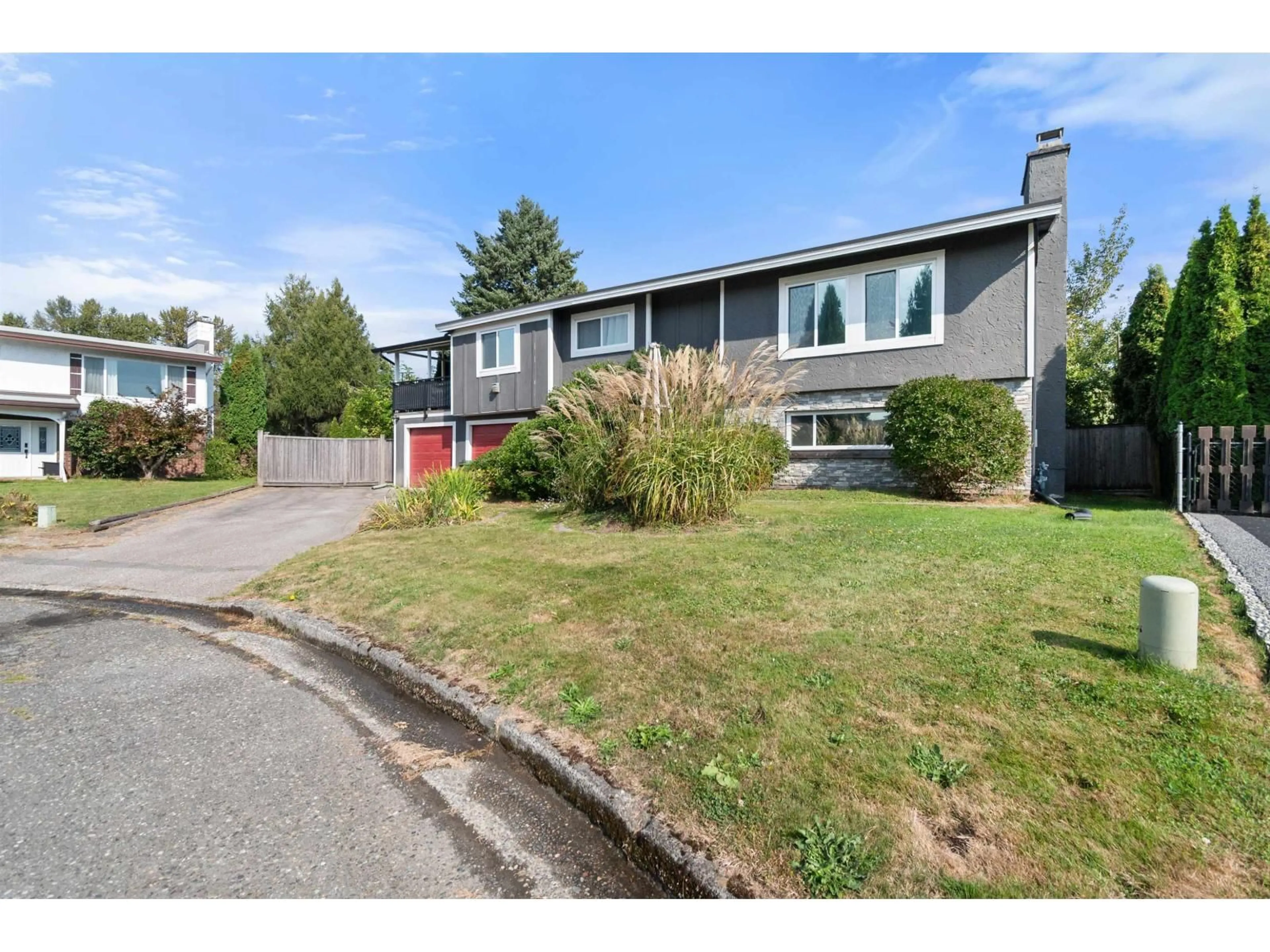 Home with vinyl exterior material, street for 9624 SPANISH CORRAL CRESCENT, Chilliwack British Columbia V2P6P3