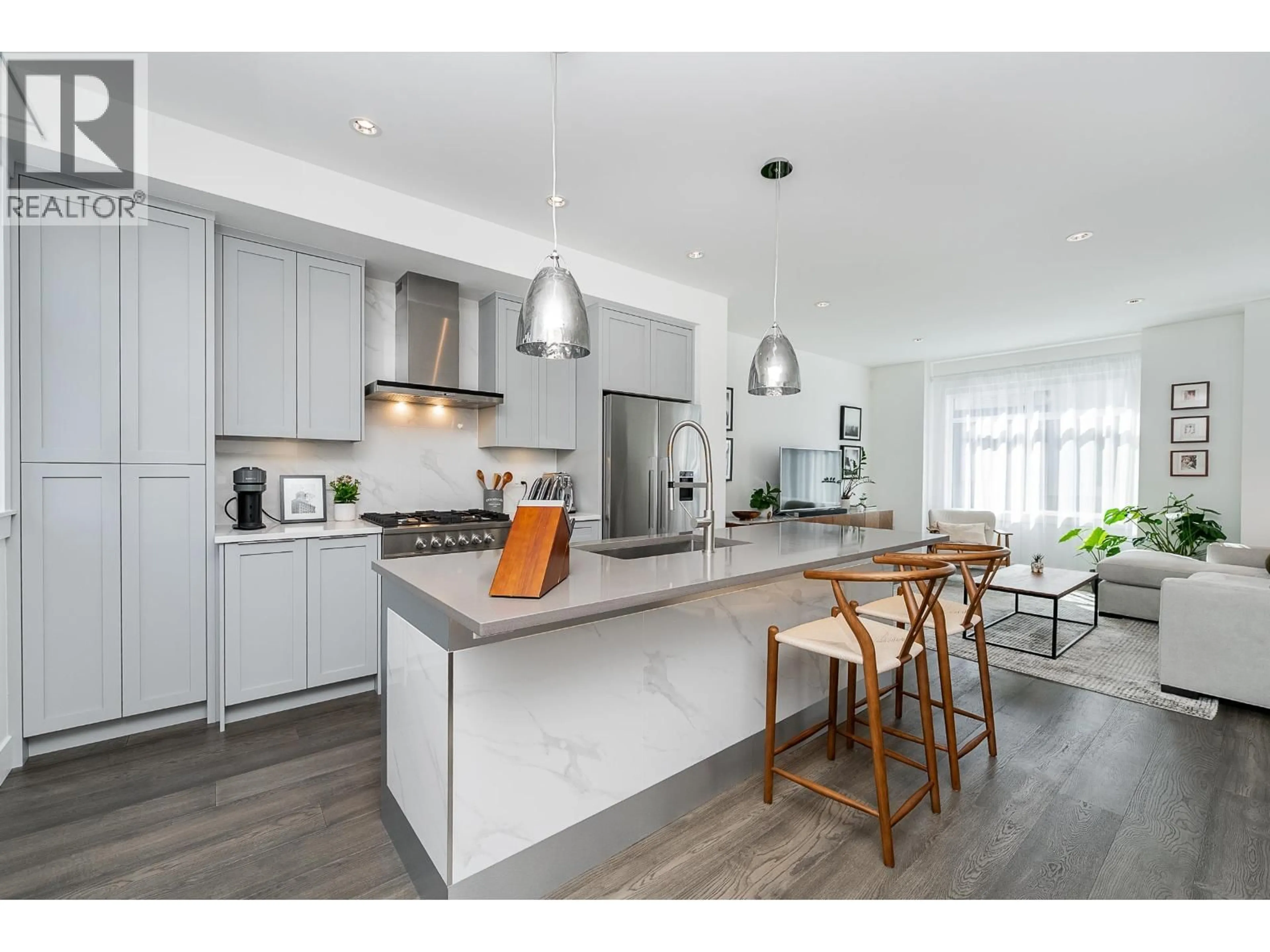 Open concept kitchen, wood/laminate floor for 16 - 3535 PRINCETON AVENUE, Coquitlam British Columbia V3E0P1