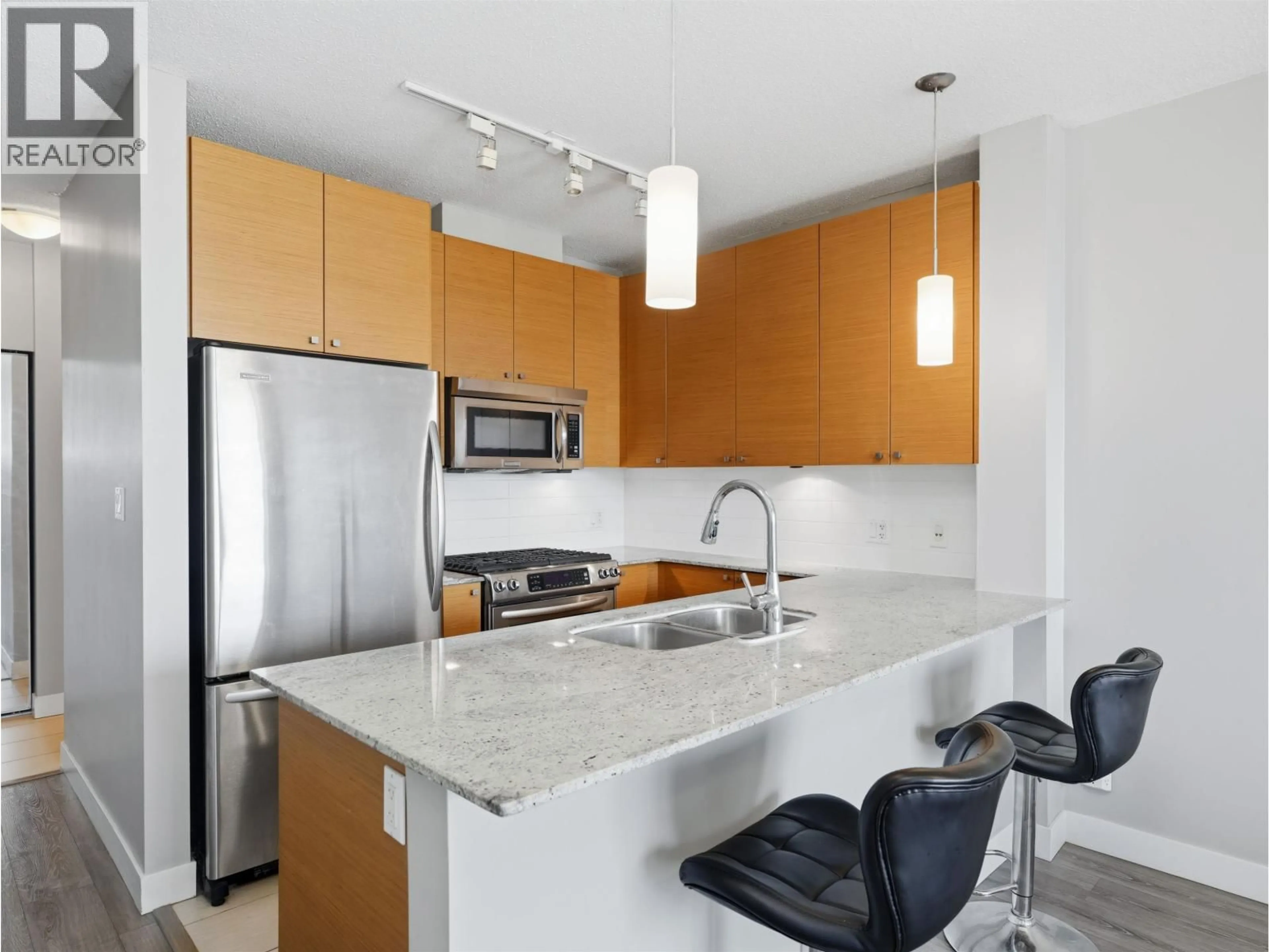 Standard kitchen, unknown for 2201 - 400 CAPILANO ROAD, Port Moody British Columbia V3H0E1