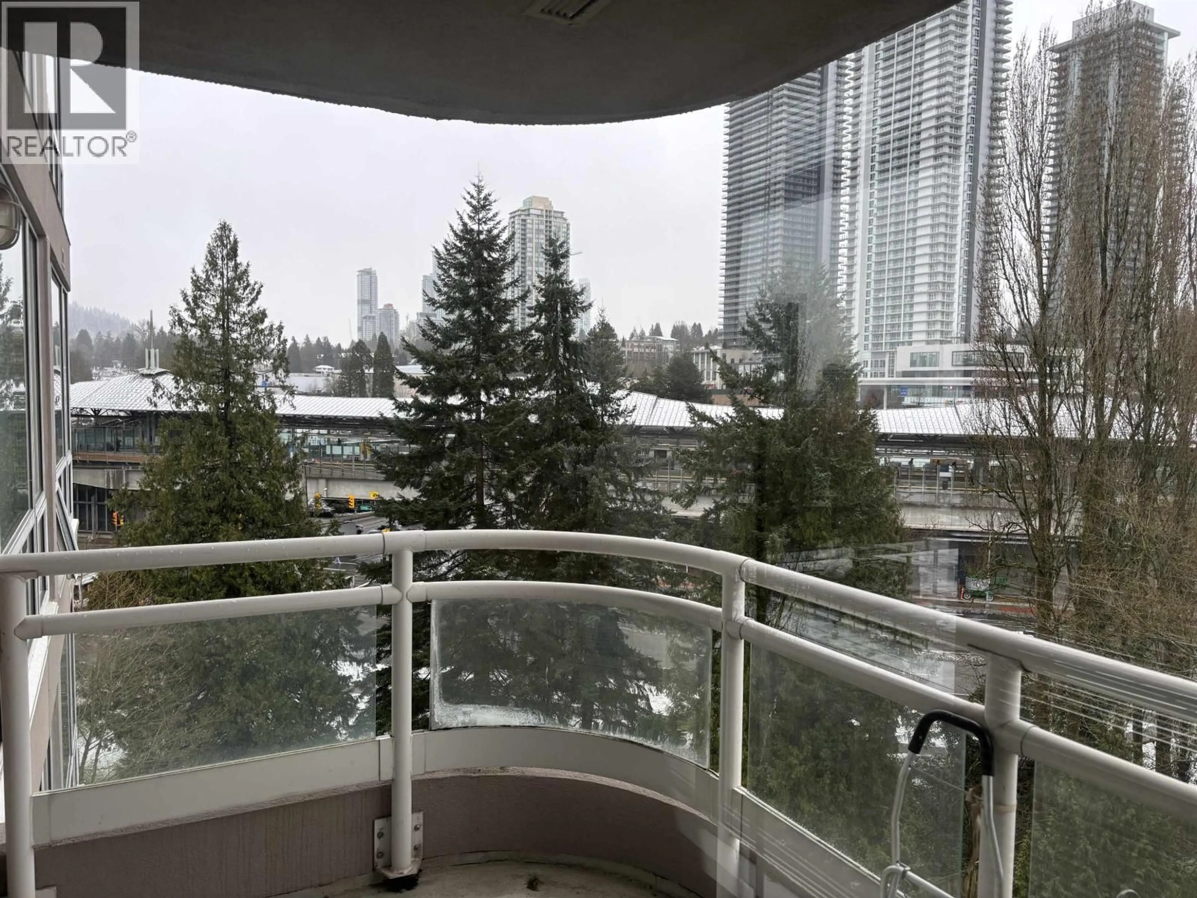 Balcony in the apartment, city buildings view from balcony for 1007 - 9633 MANCHESTER DRIVE, Burnaby British Columbia V3N4Y9