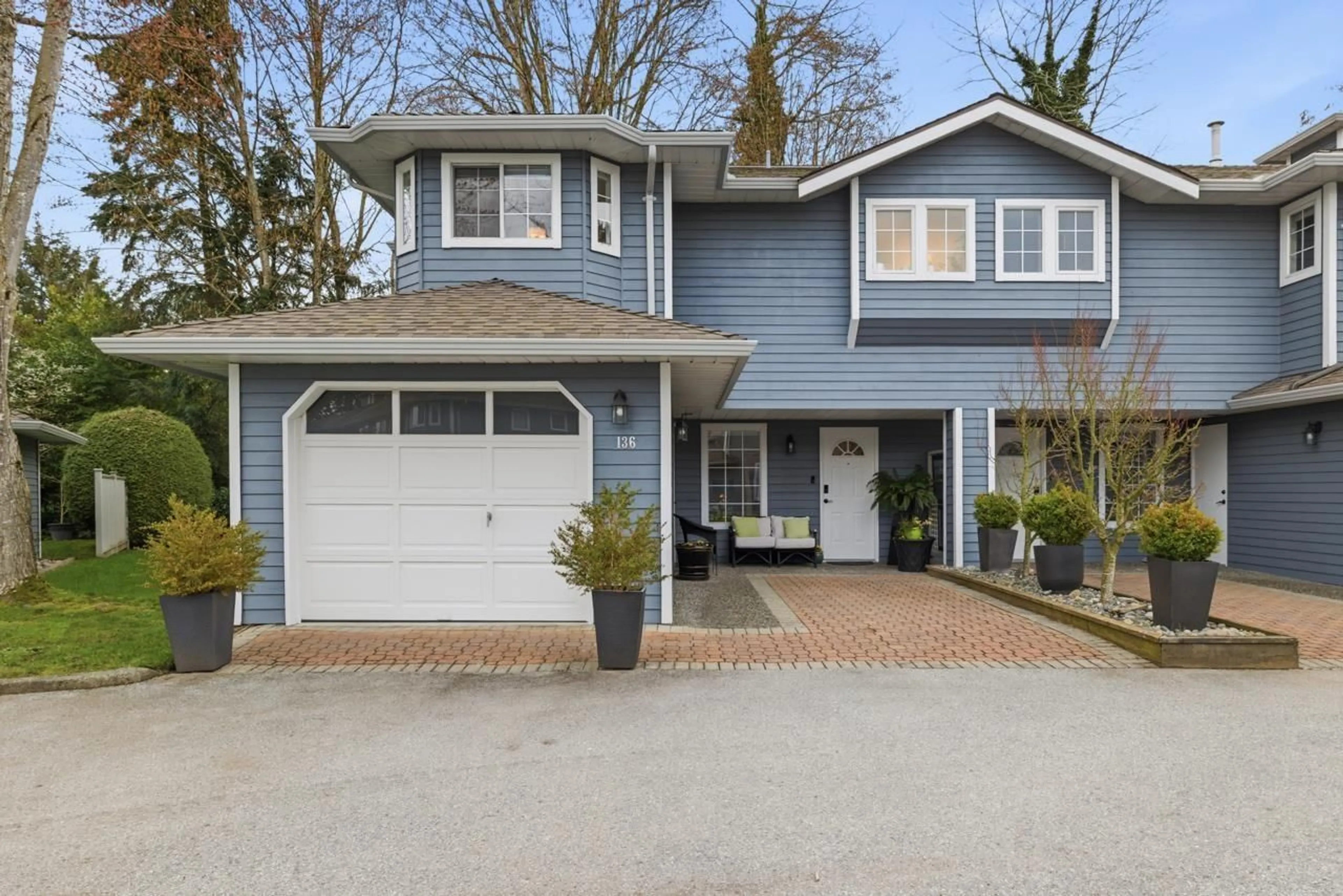 Home with vinyl exterior material, street for 136 - 16335 14 AVENUE, Surrey British Columbia V4A1H2