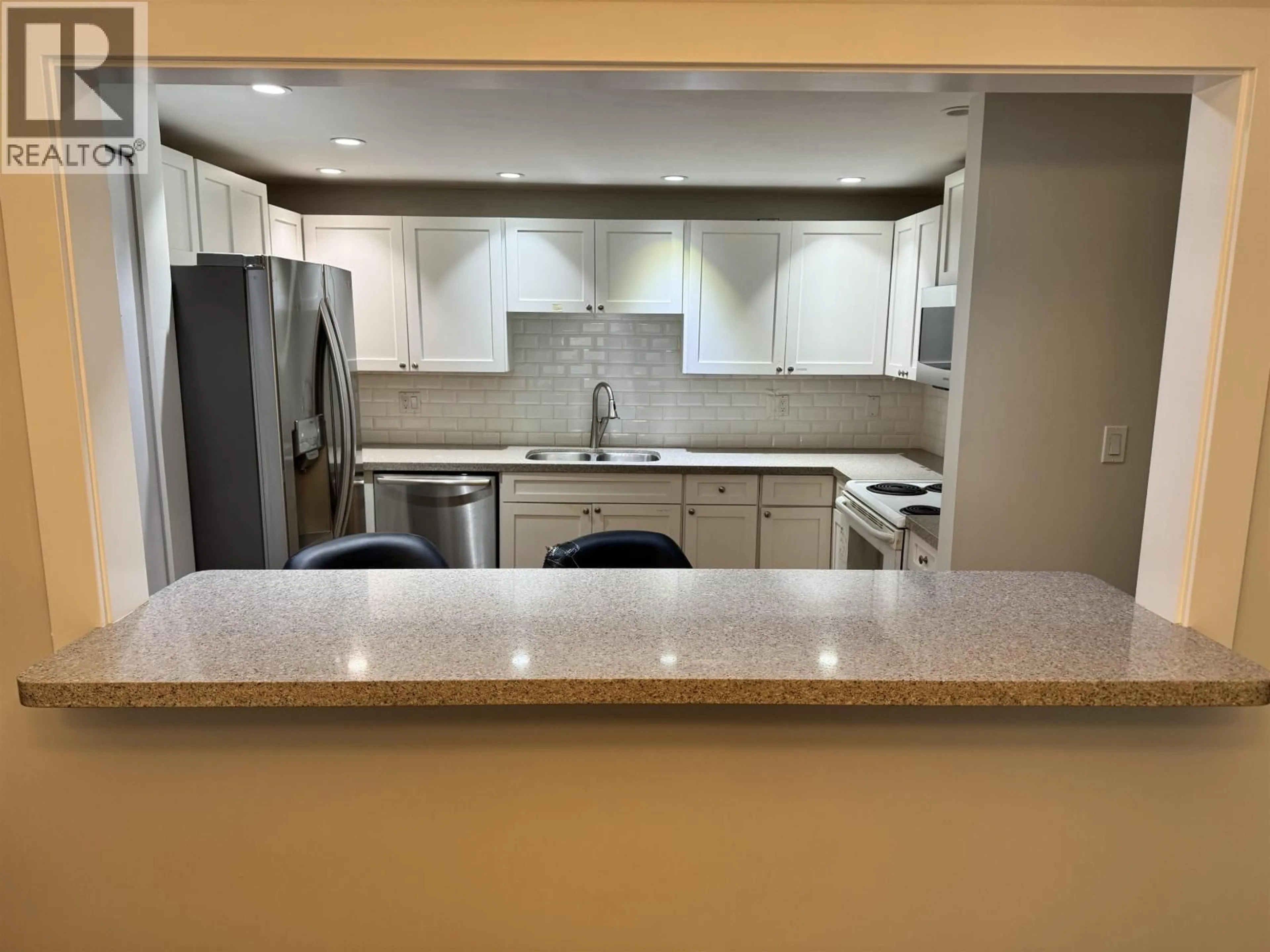 Standard kitchen, ceramic/tile floor for 110 - 1150 54A STREET, Delta British Columbia V4M4B5
