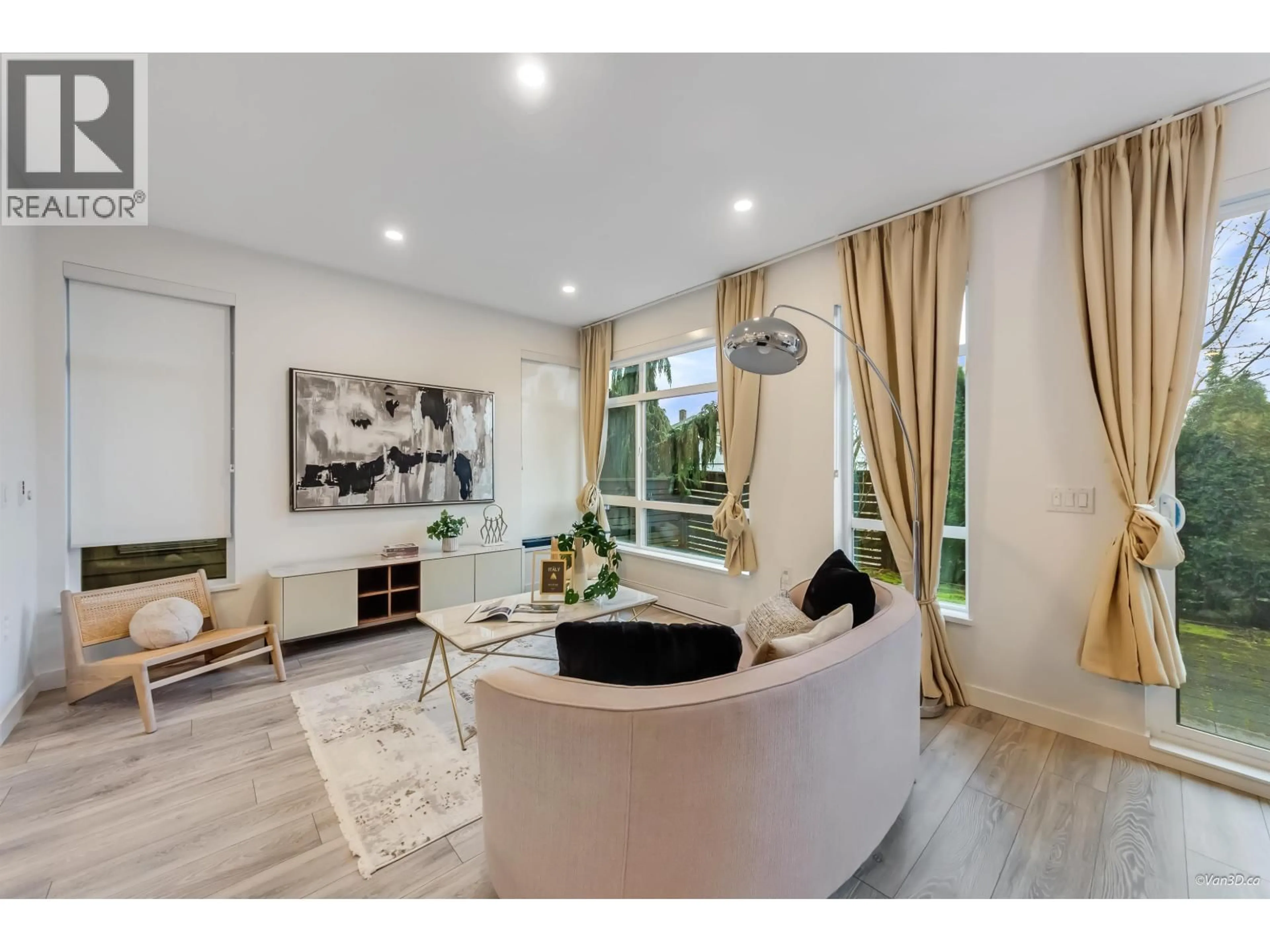 Living room with furniture, unknown for 25 - 10511 NO. 5 ROAD, Richmond British Columbia V7Z0B2