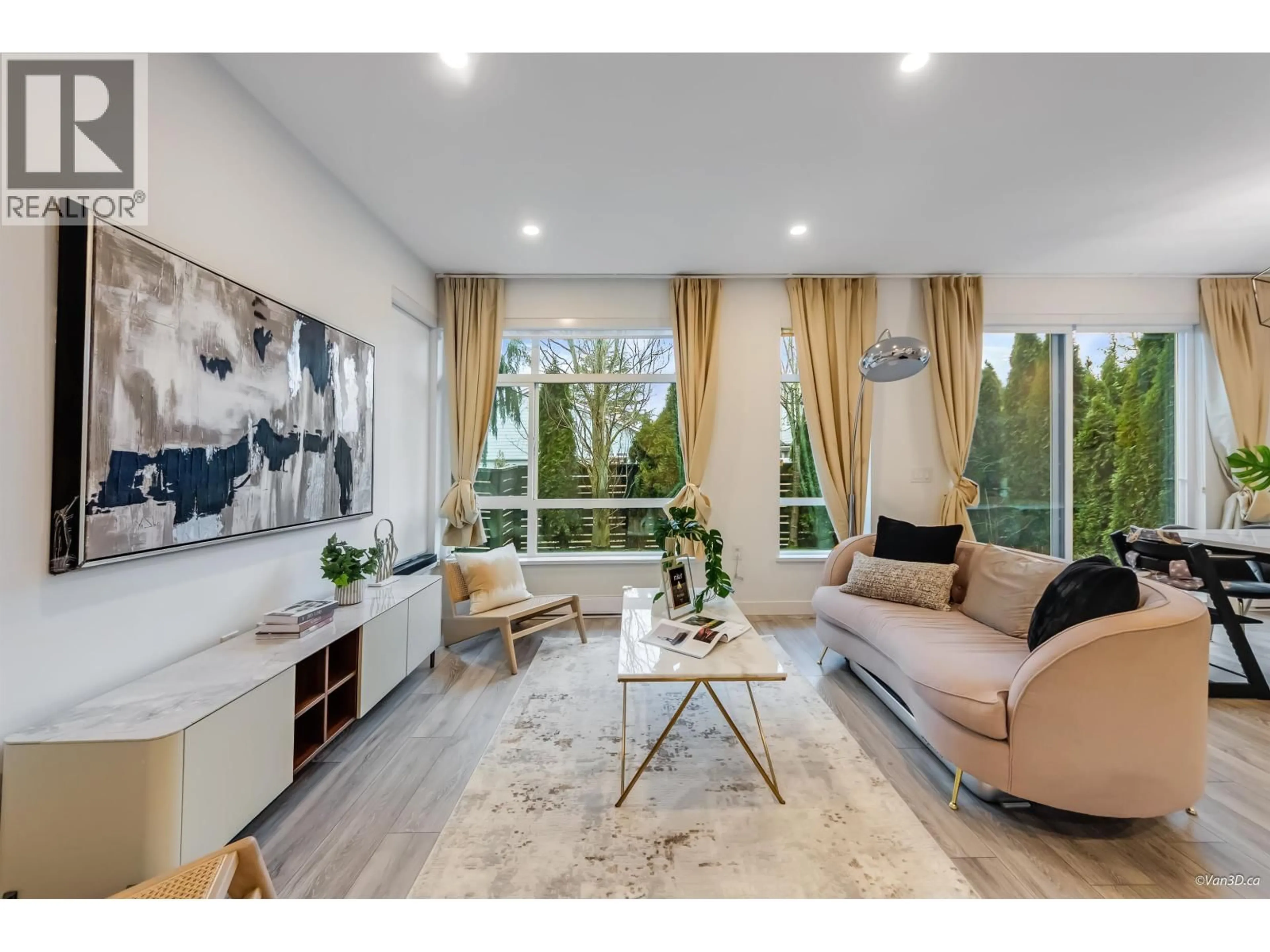 Living room with furniture, unknown for 25 - 10511 NO. 5 ROAD, Richmond British Columbia V7Z0B2