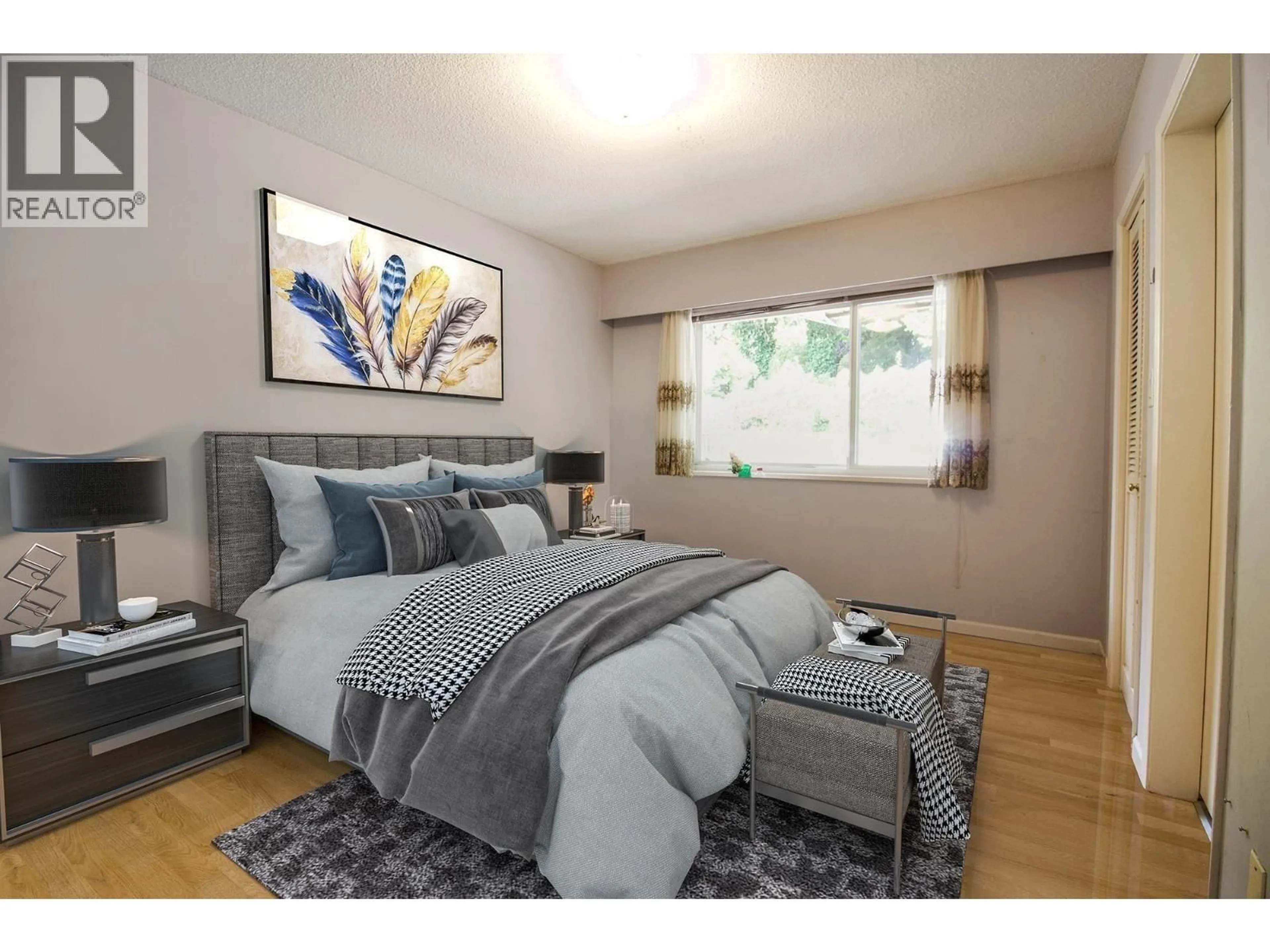 Bedroom with bed, unknown for 1181 CHARTWELL DRIVE, West Vancouver British Columbia V7S2R1