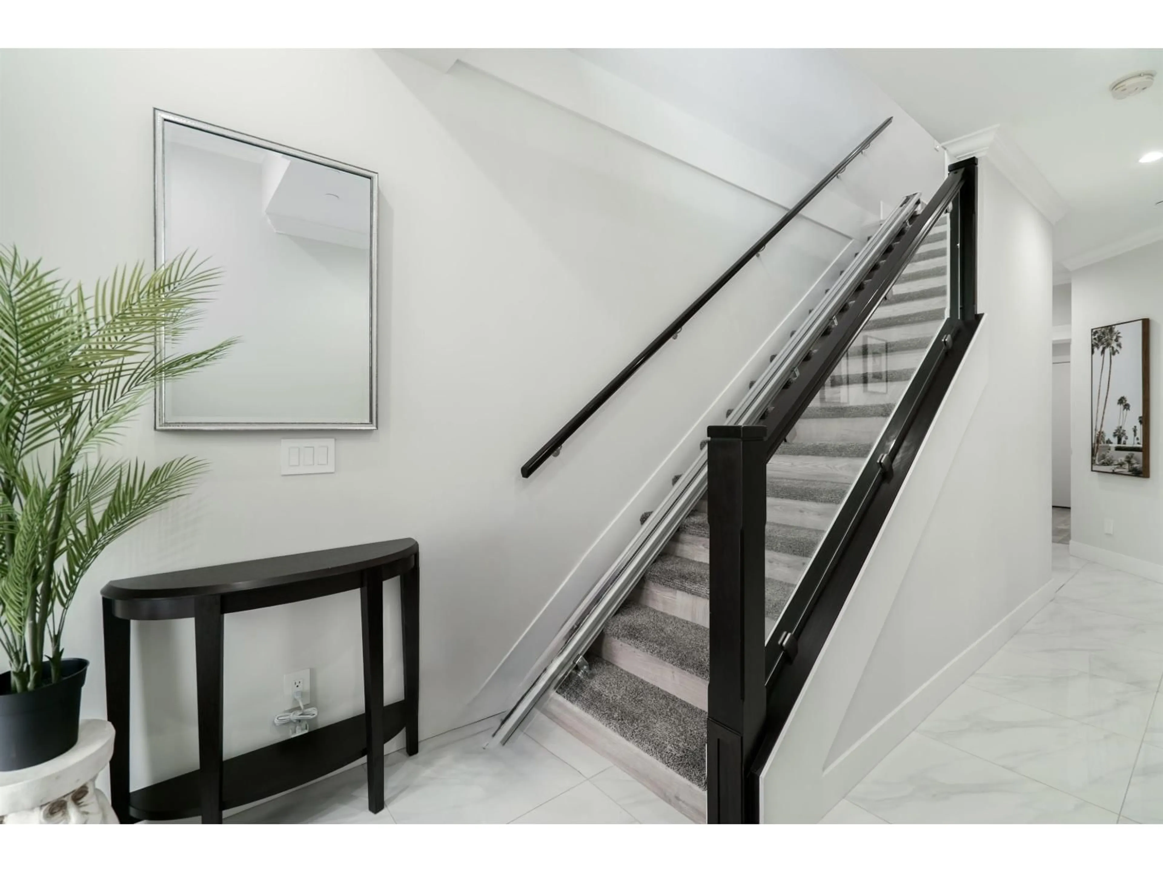 Stairs for 33926 TOOLEY PLACE, Mission British Columbia V2V0G5