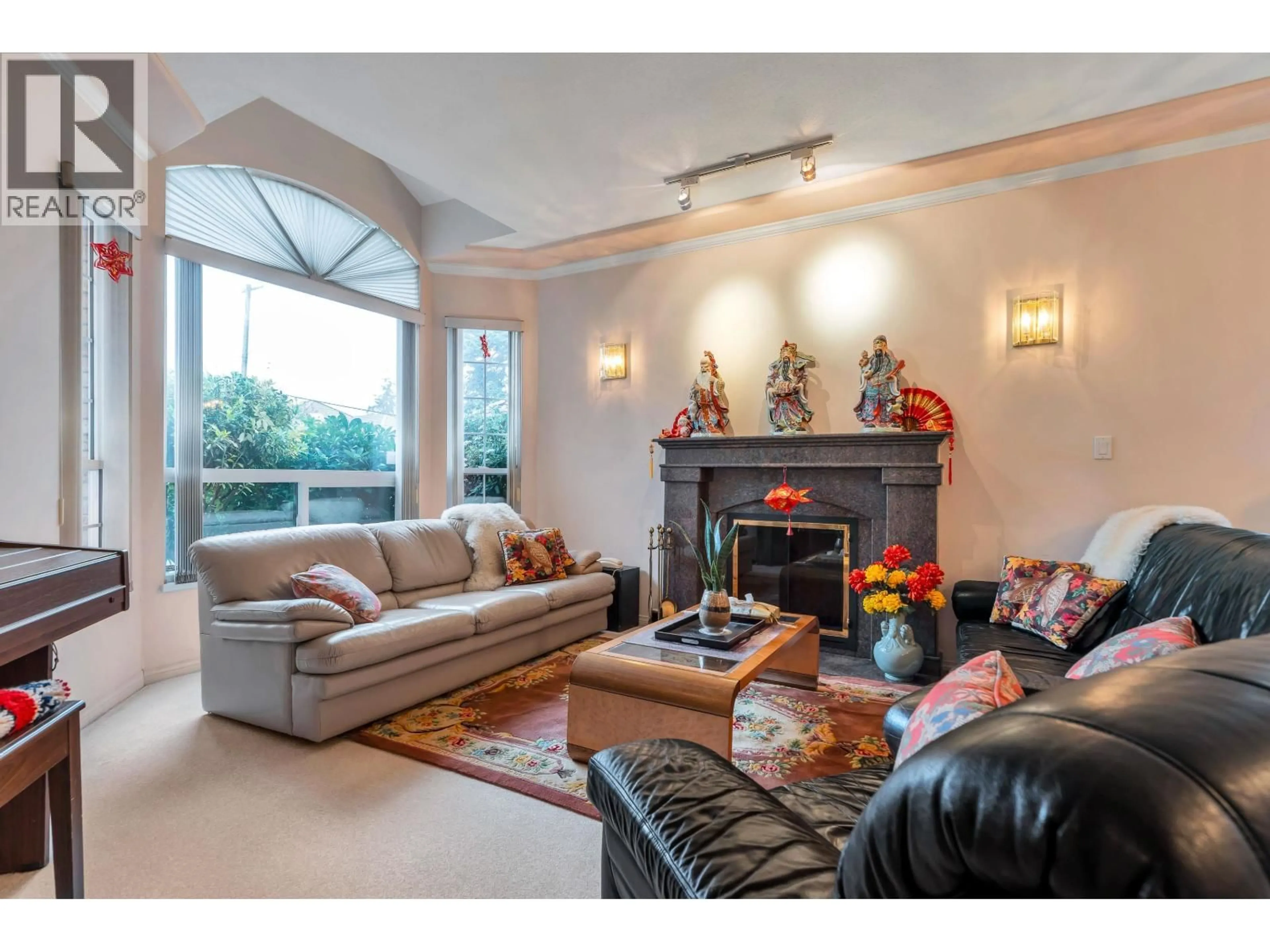 Living room with furniture, unknown for 3460 LOCKHART ROAD, Richmond British Columbia V7C1M2