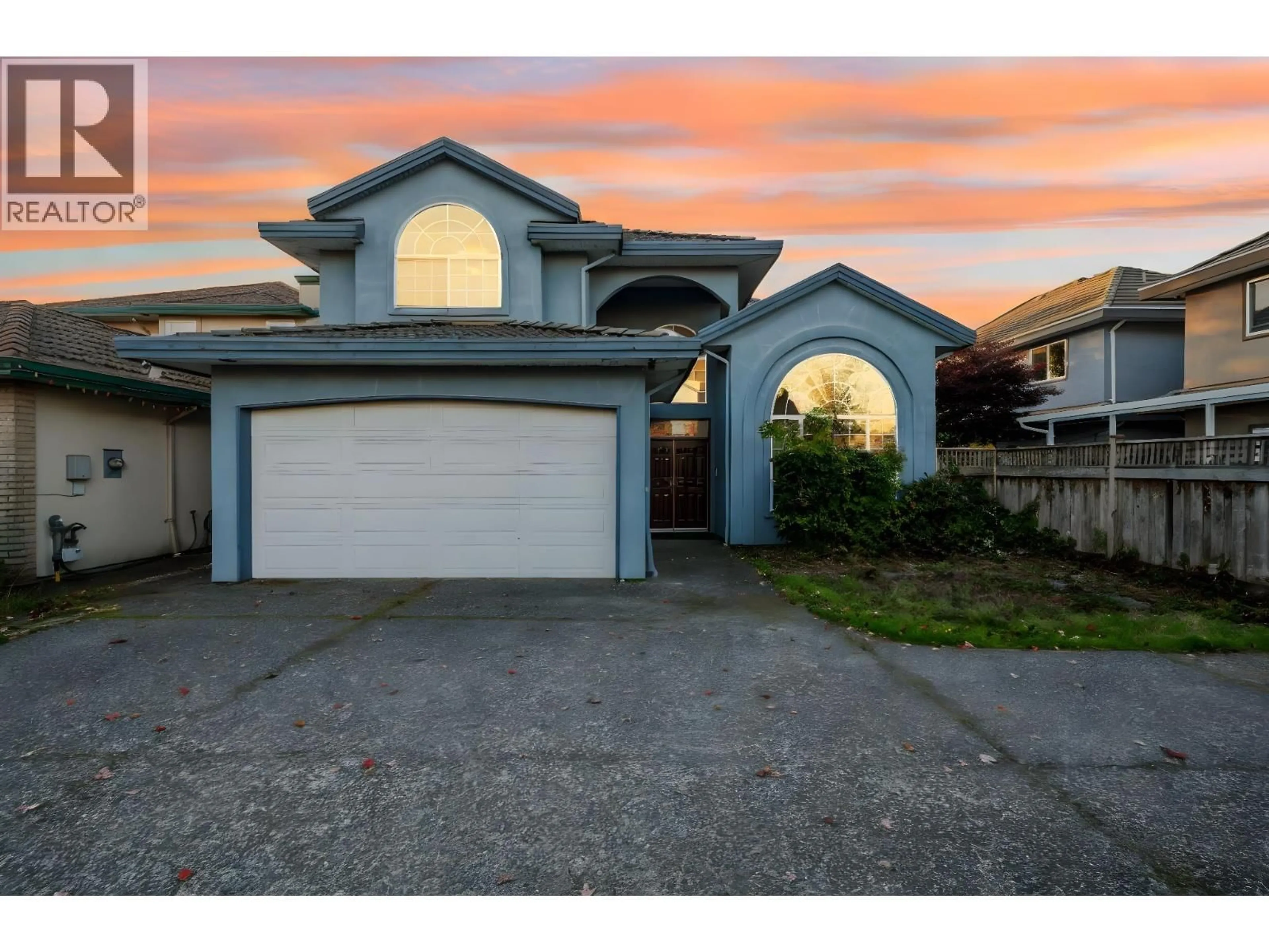 A pic from outside/outdoor area/front of a property/back of a property/a pic from drone, street for 11851 RAILWAY AVENUE, Richmond British Columbia V7E6N9