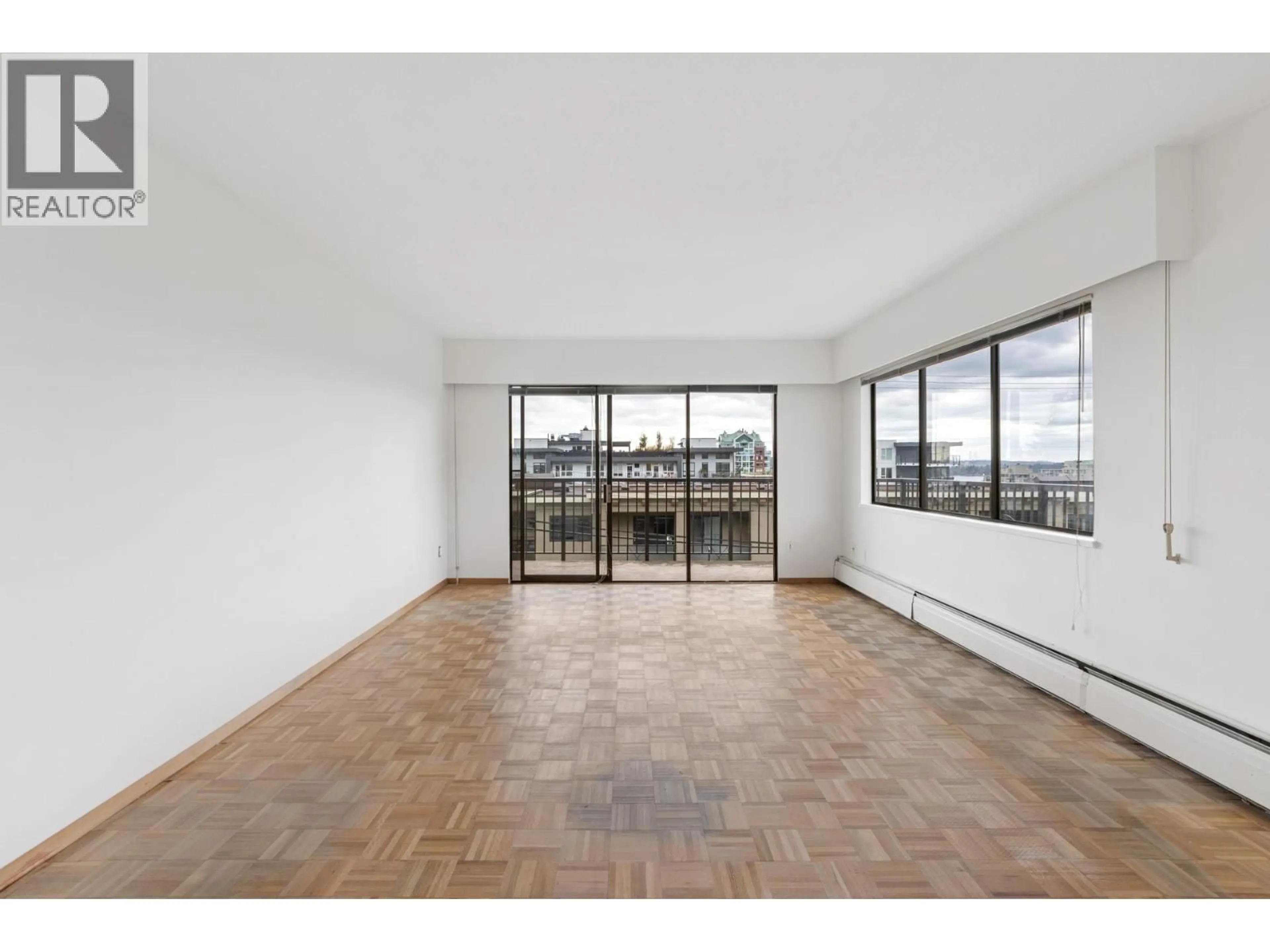 A pic of a room for 211 - 155 5TH STREET, North Vancouver British Columbia V7L1L3