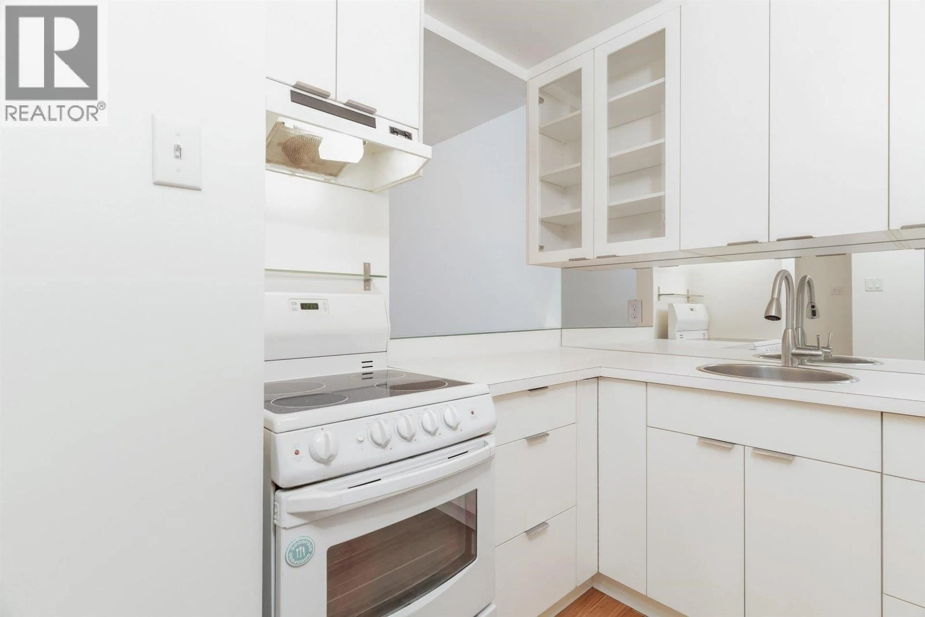 Standard kitchen, unknown for 301 - 1080 BROUGHTON STREET, Vancouver British Columbia V6G2A8