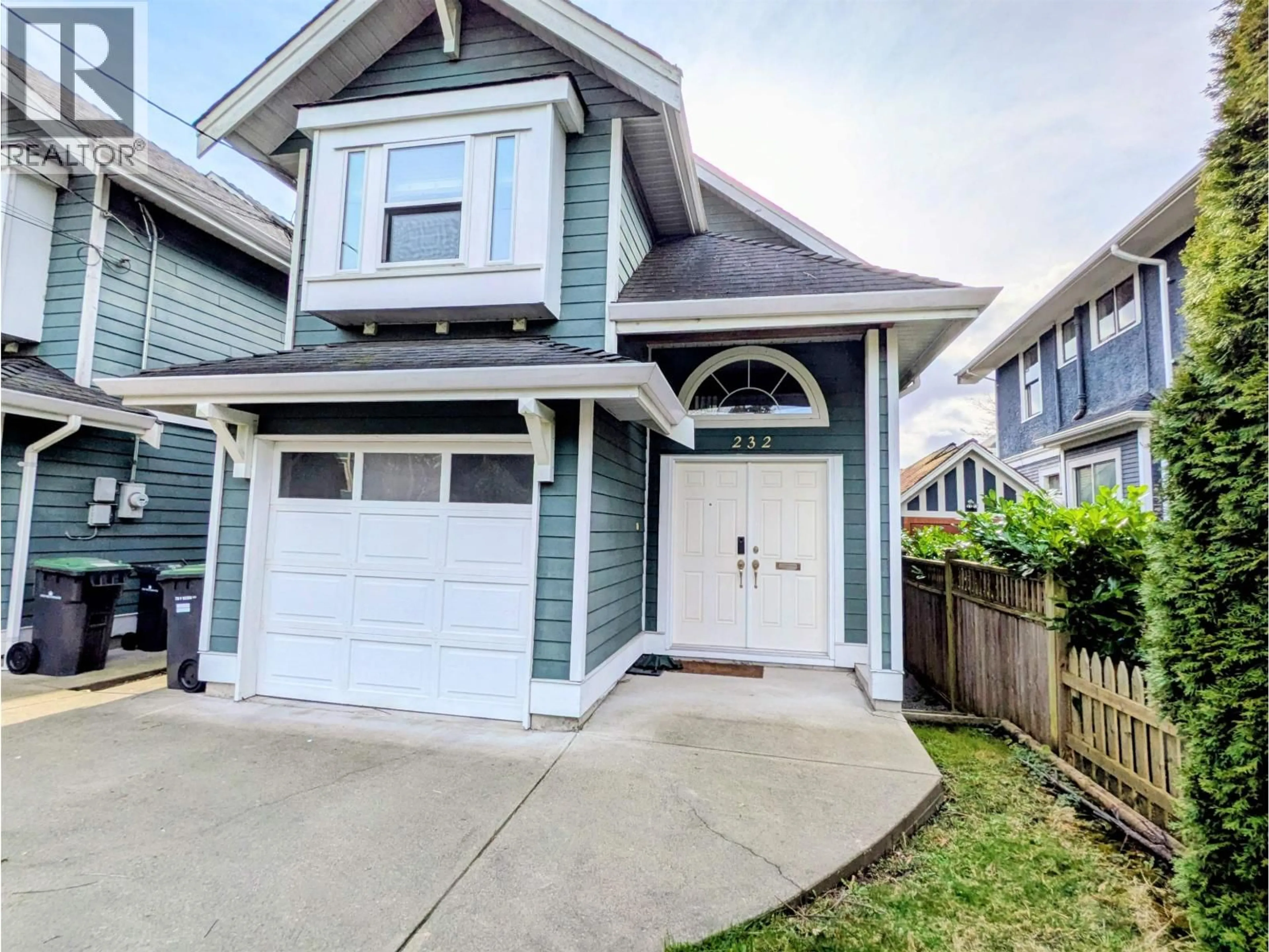 Home with vinyl exterior material, street for 232 FOURTH AVENUE, New Westminster British Columbia V3L1N7