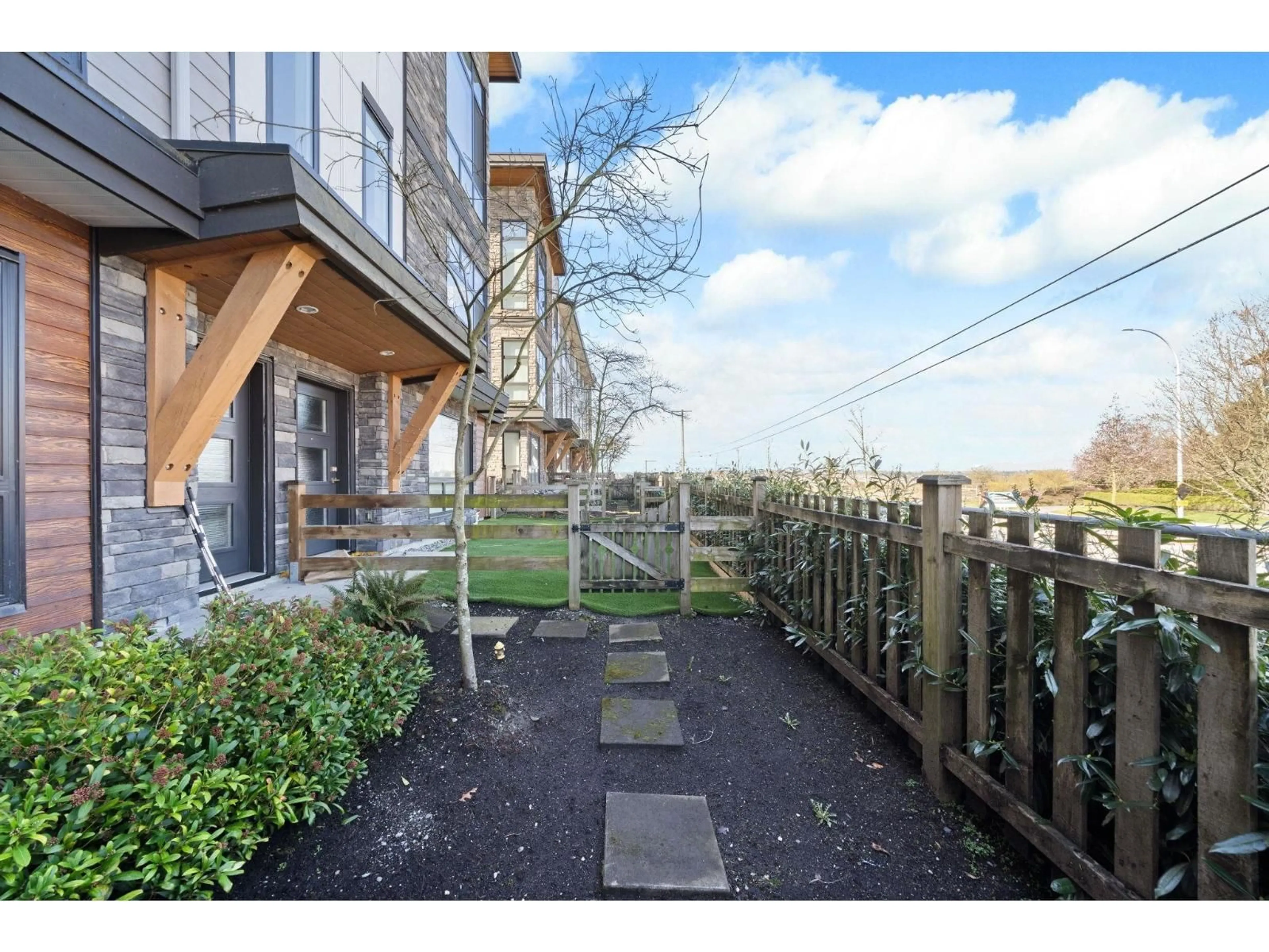 Patio, street for 164 - 16488 64 AVENUE, Surrey British Columbia V3S6X6