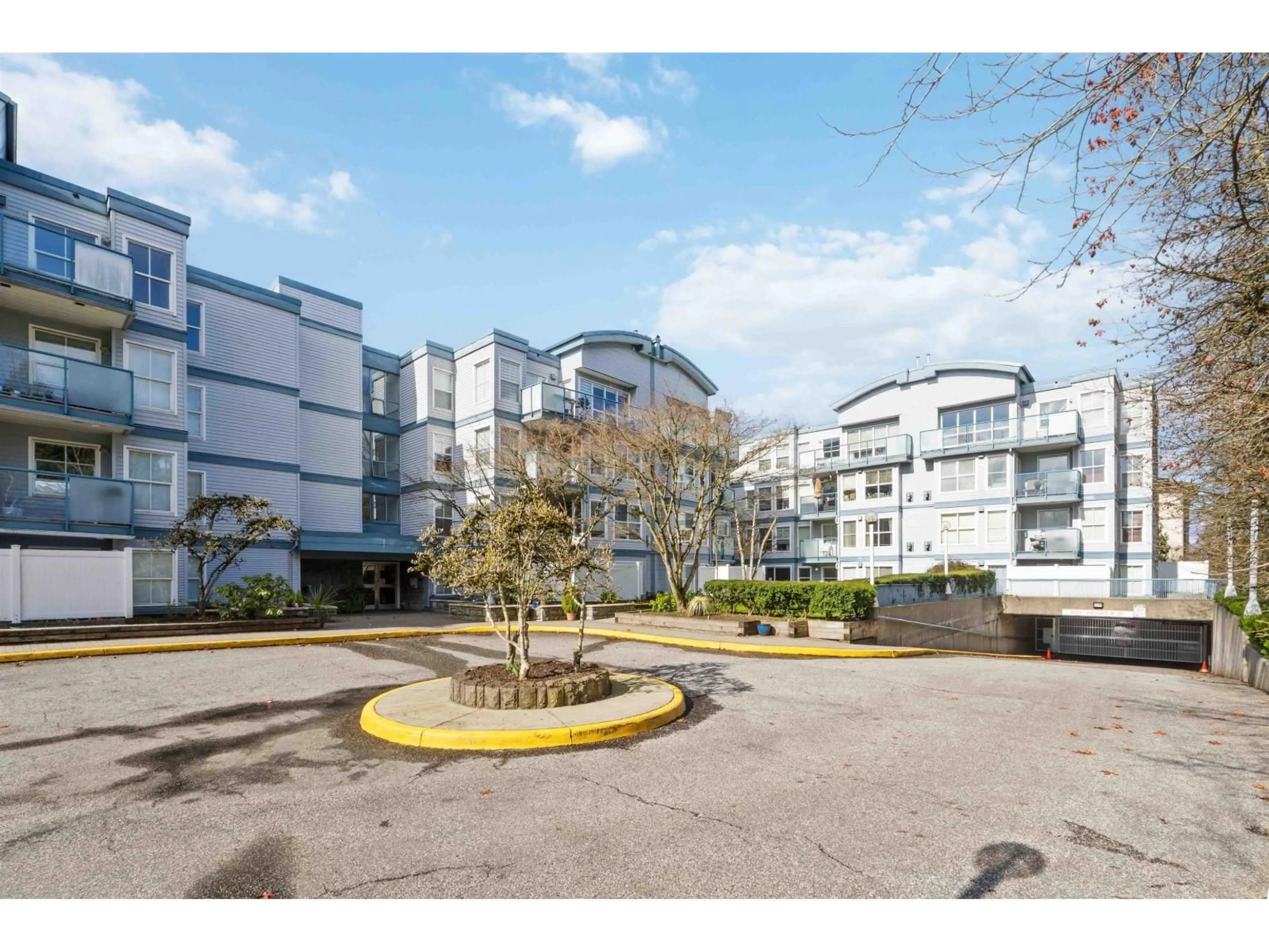 Unknown for 204 - 14885 100 AVENUE, Surrey British Columbia V3R0W1