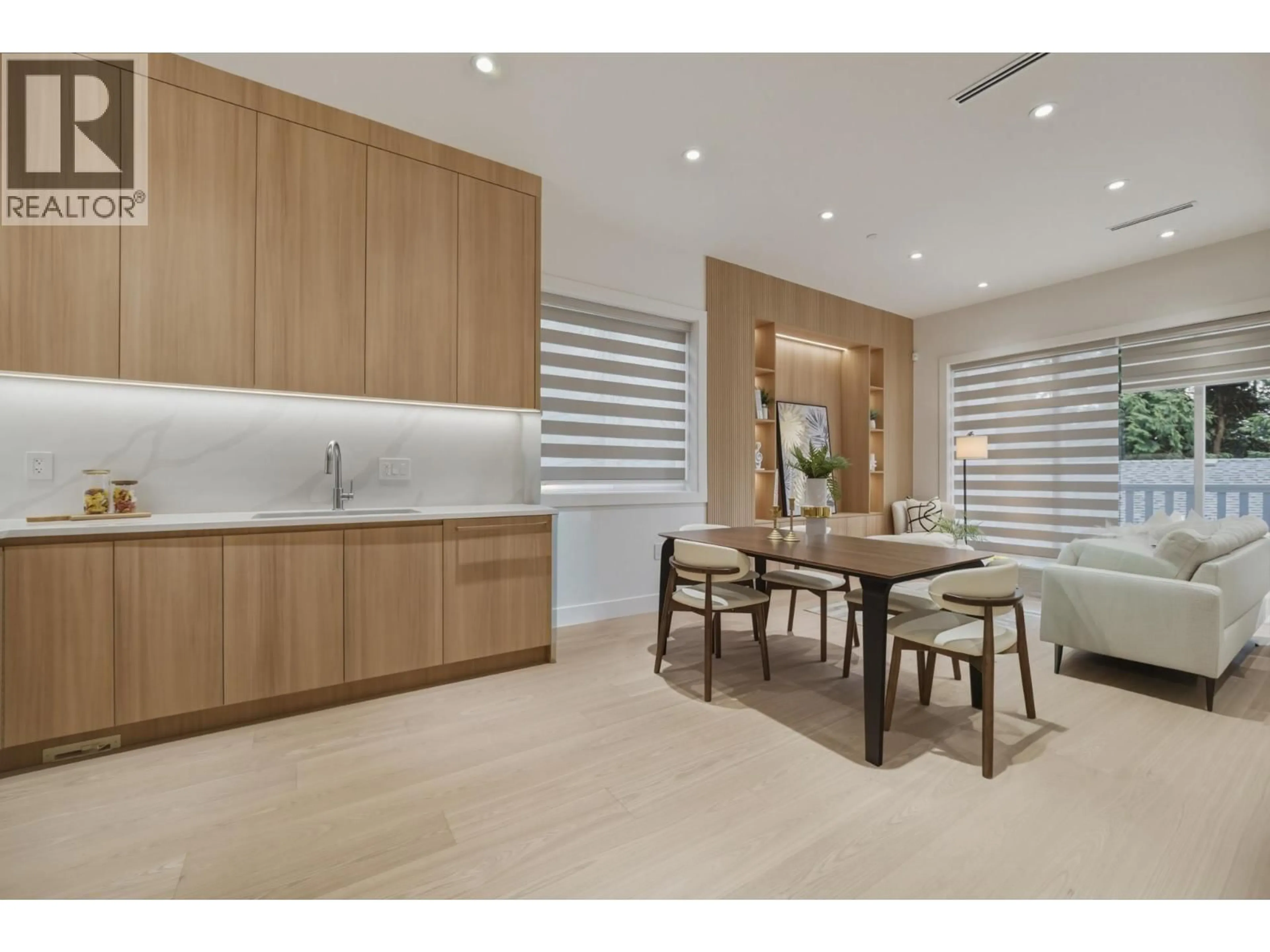 Contemporary kitchen, unknown for 2 - 3110 42ND AVENUE, Vancouver British Columbia V6N3H2