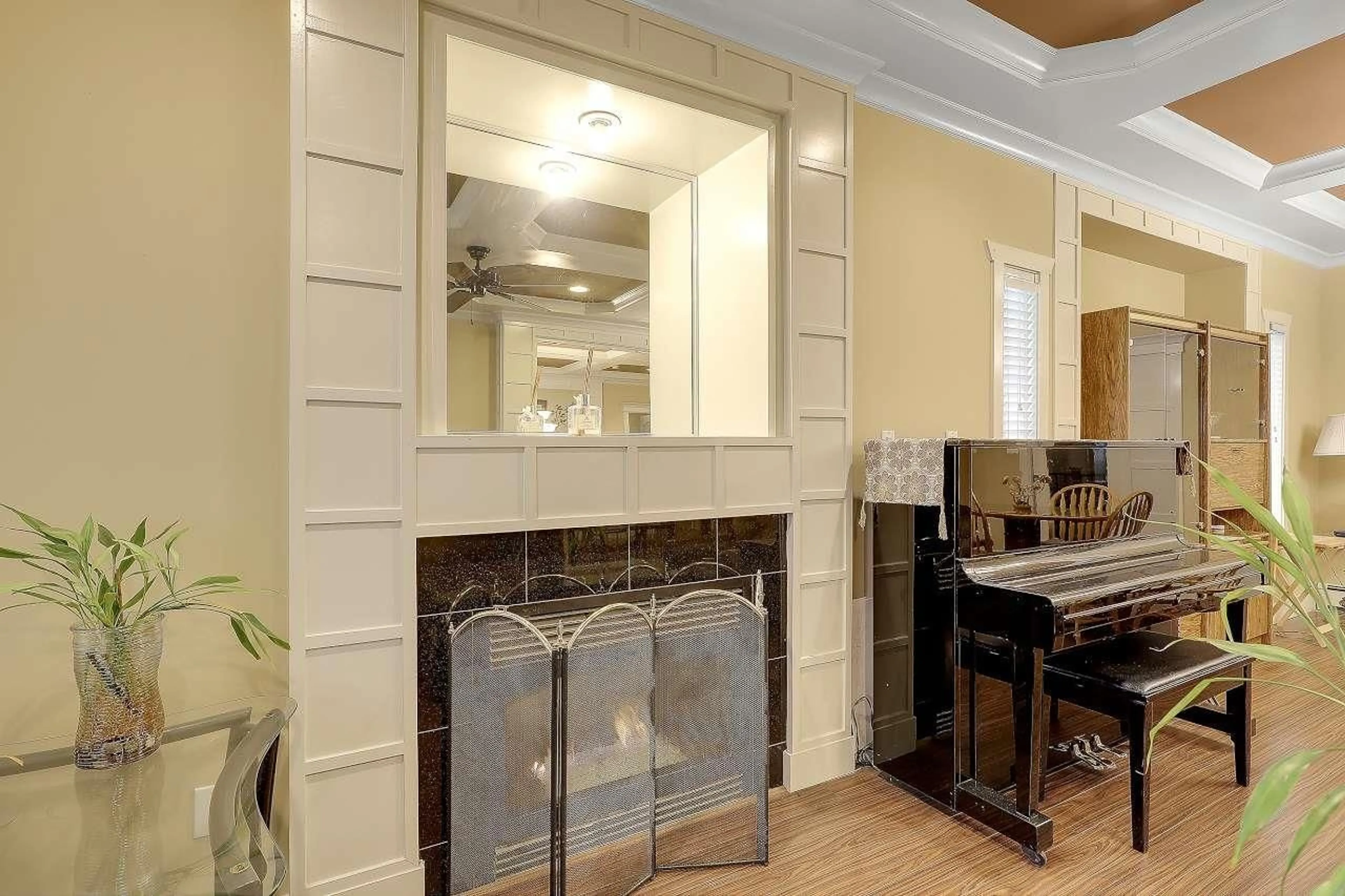 Unknown for 10047 129 STREET, Surrey British Columbia V3T3G6