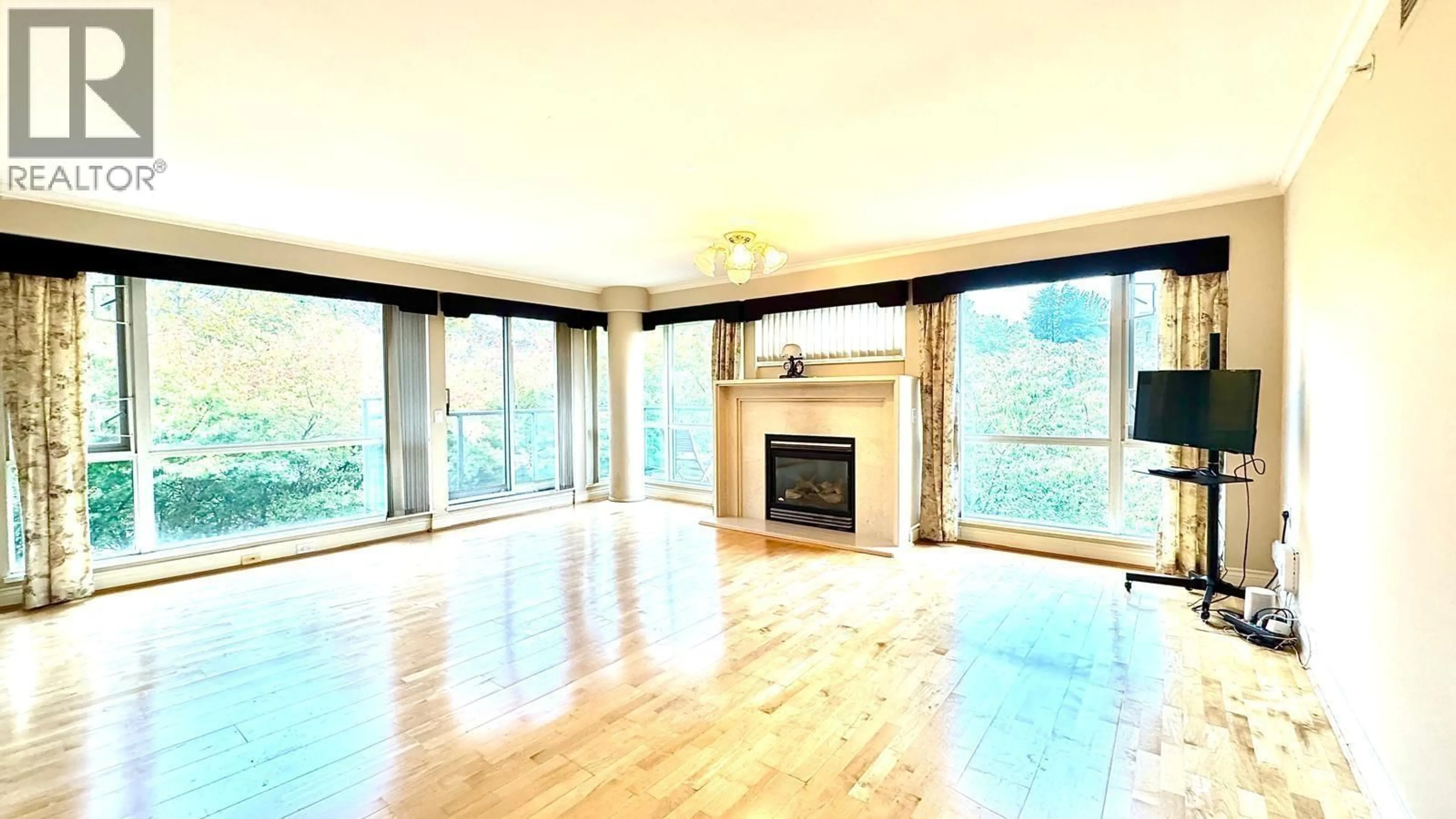 A pic of a room for 412 - 618 45TH AVENUE, Vancouver British Columbia V5Z4R7